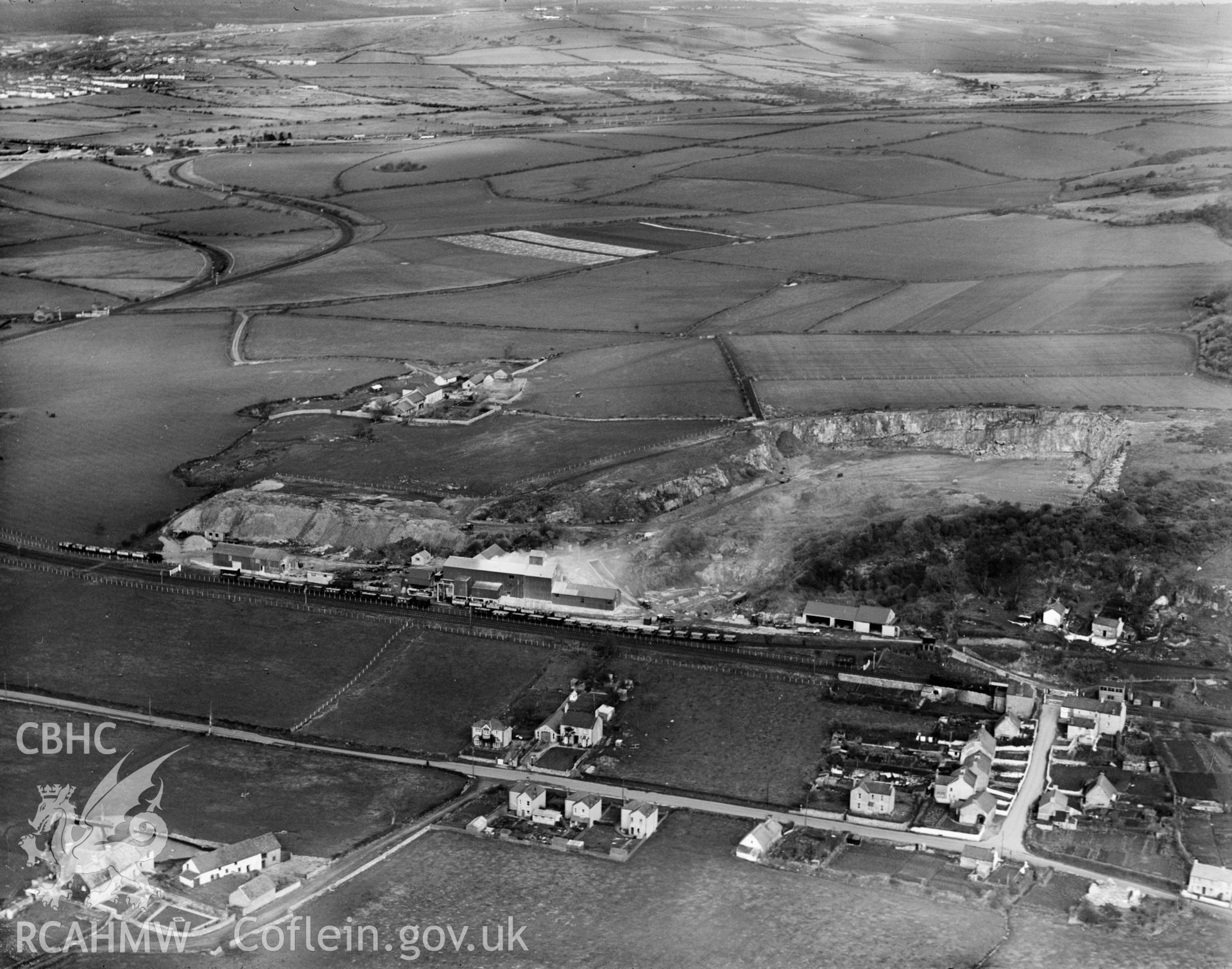 View of C.F. Gaen, Cornelly Quarries, Pyle, oblique aerial view. 5?x4? black and white glass plate negative.