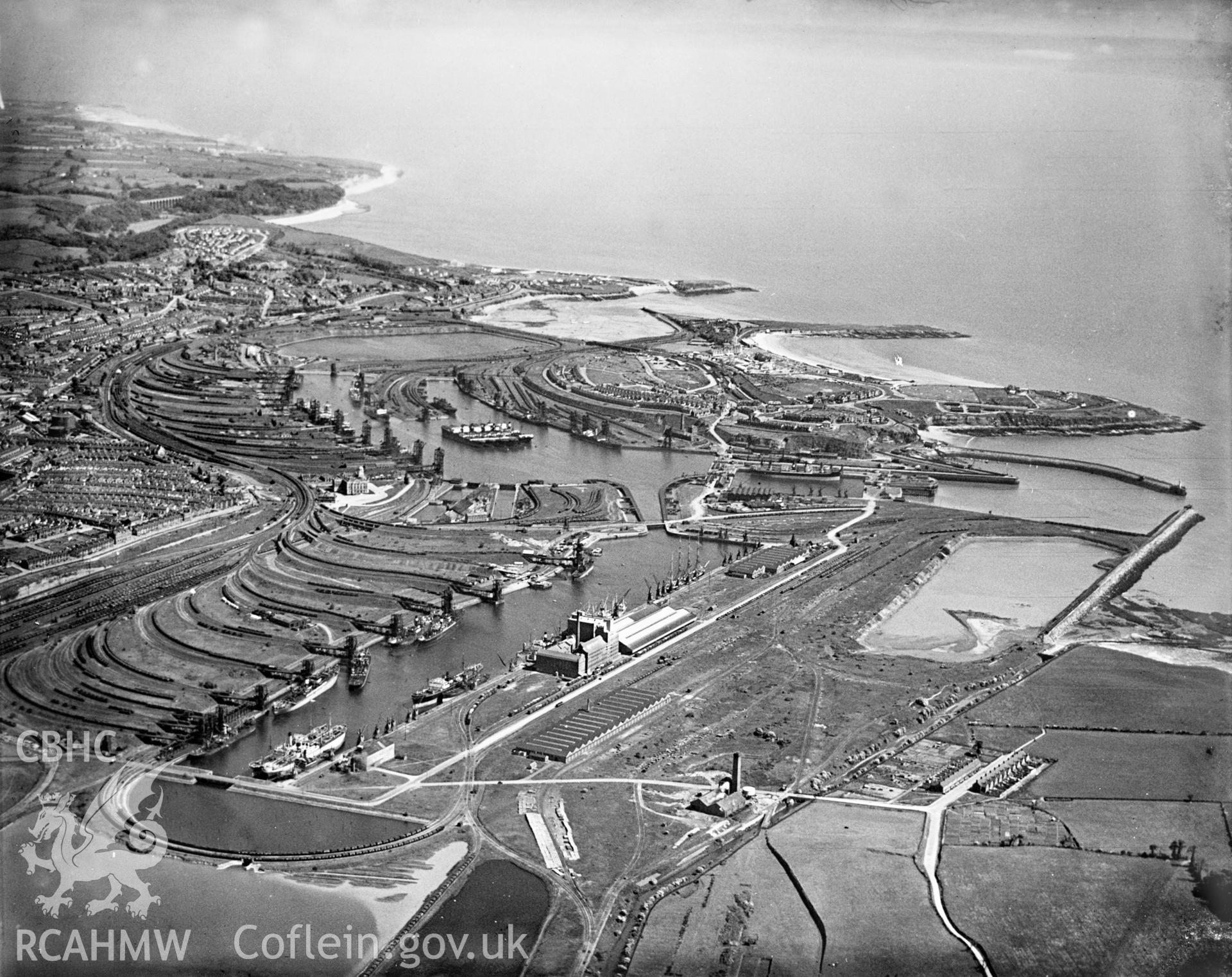 General view of Barry Docks, oblique aerial view. 5?x4? black and white glass plate negative.