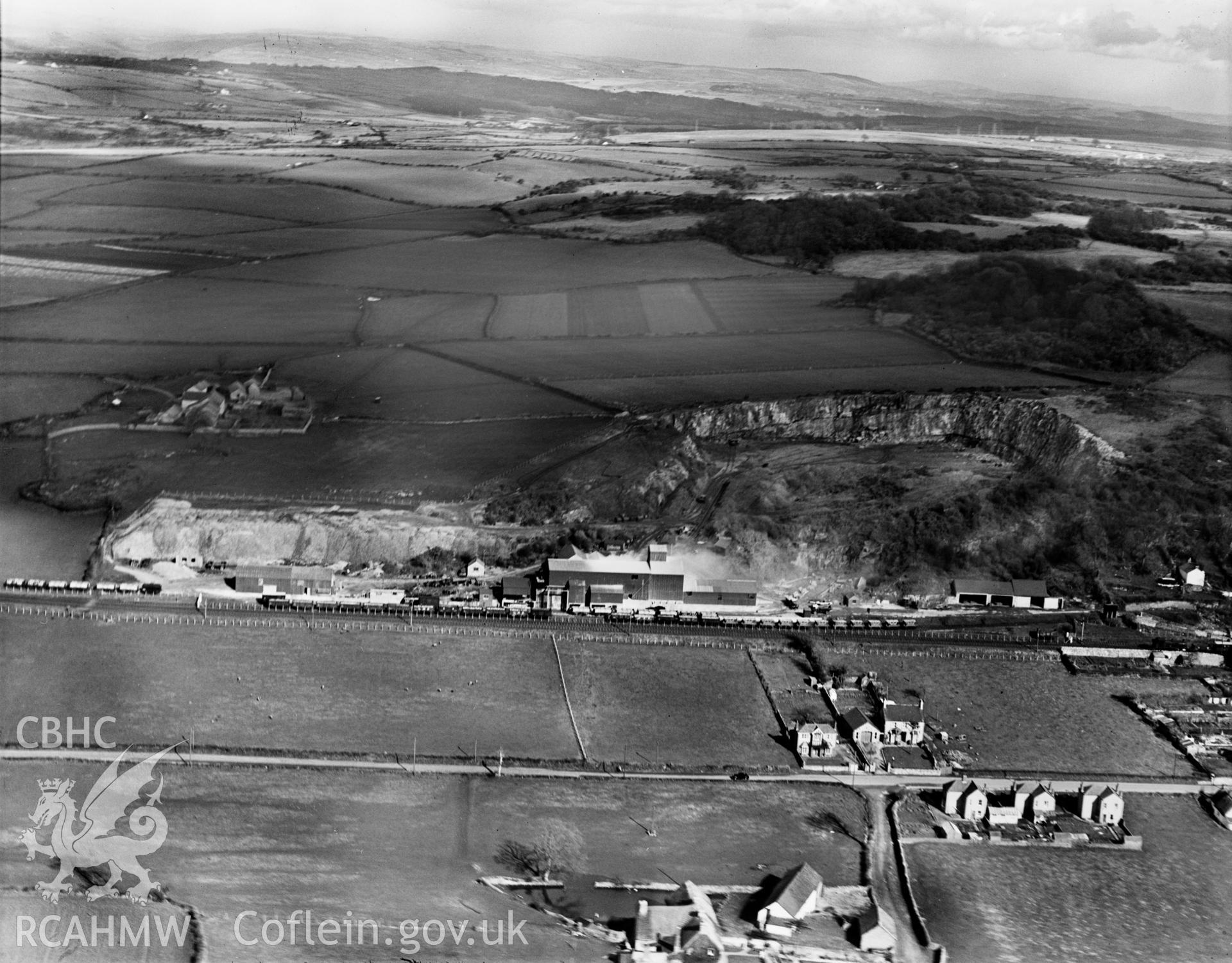 View of C.F. Gaen, Cornelly Quarries, Pyle, oblique aerial view. 5?x4? black and white glass plate negative.