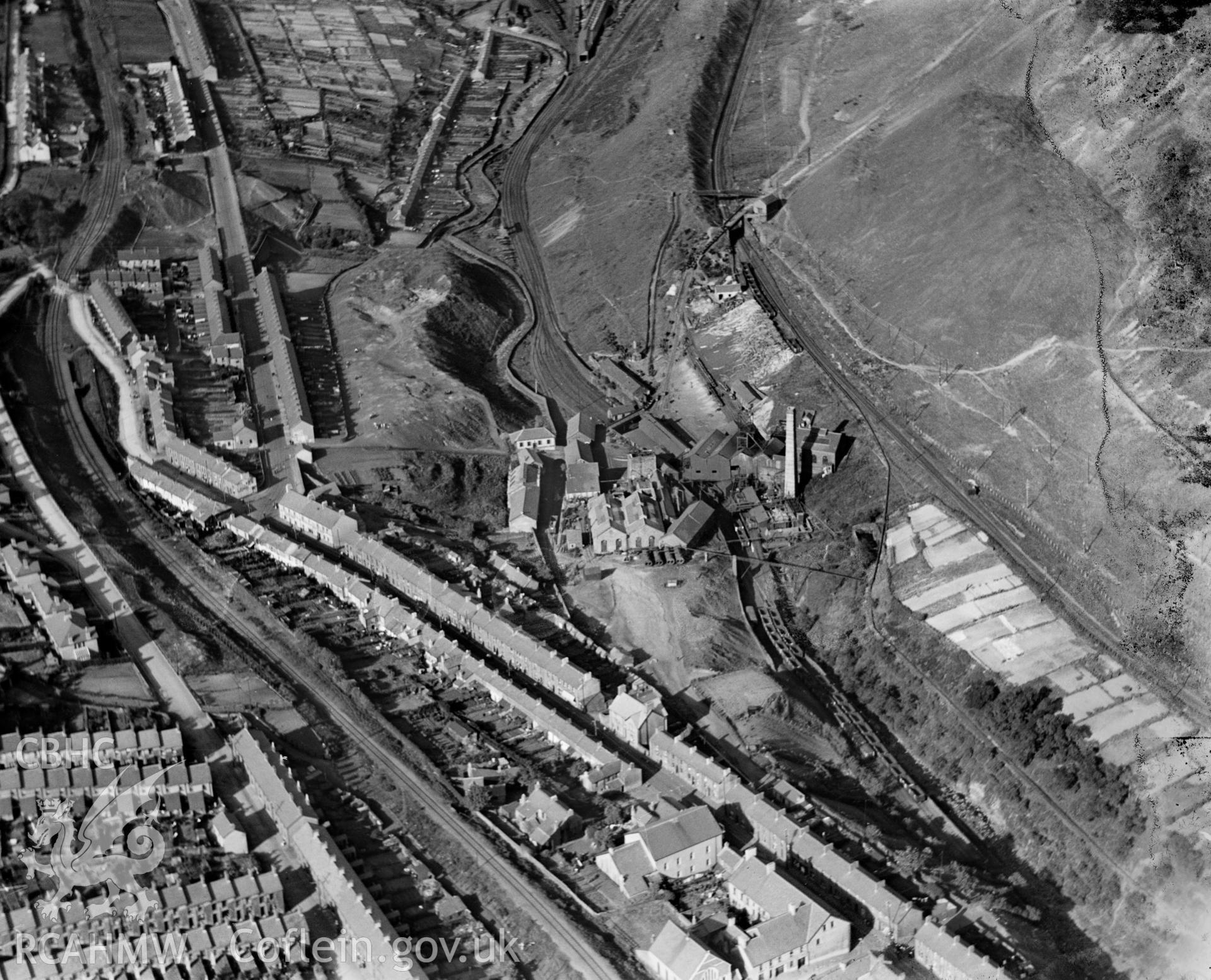 View of Cwmneol Coilliery in the Aman Valley, oblique aerial view. 5?x4? black and white glass plate negative.