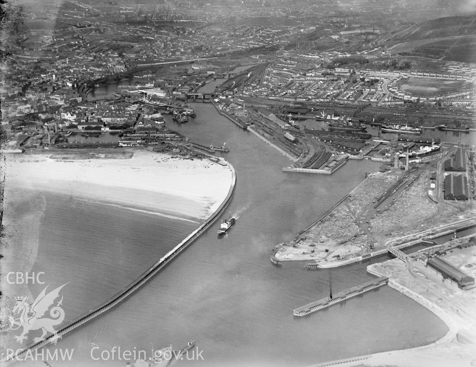 General view of Swansea docks, oblique aerial view. 5?x4? black and white glass plate negative.