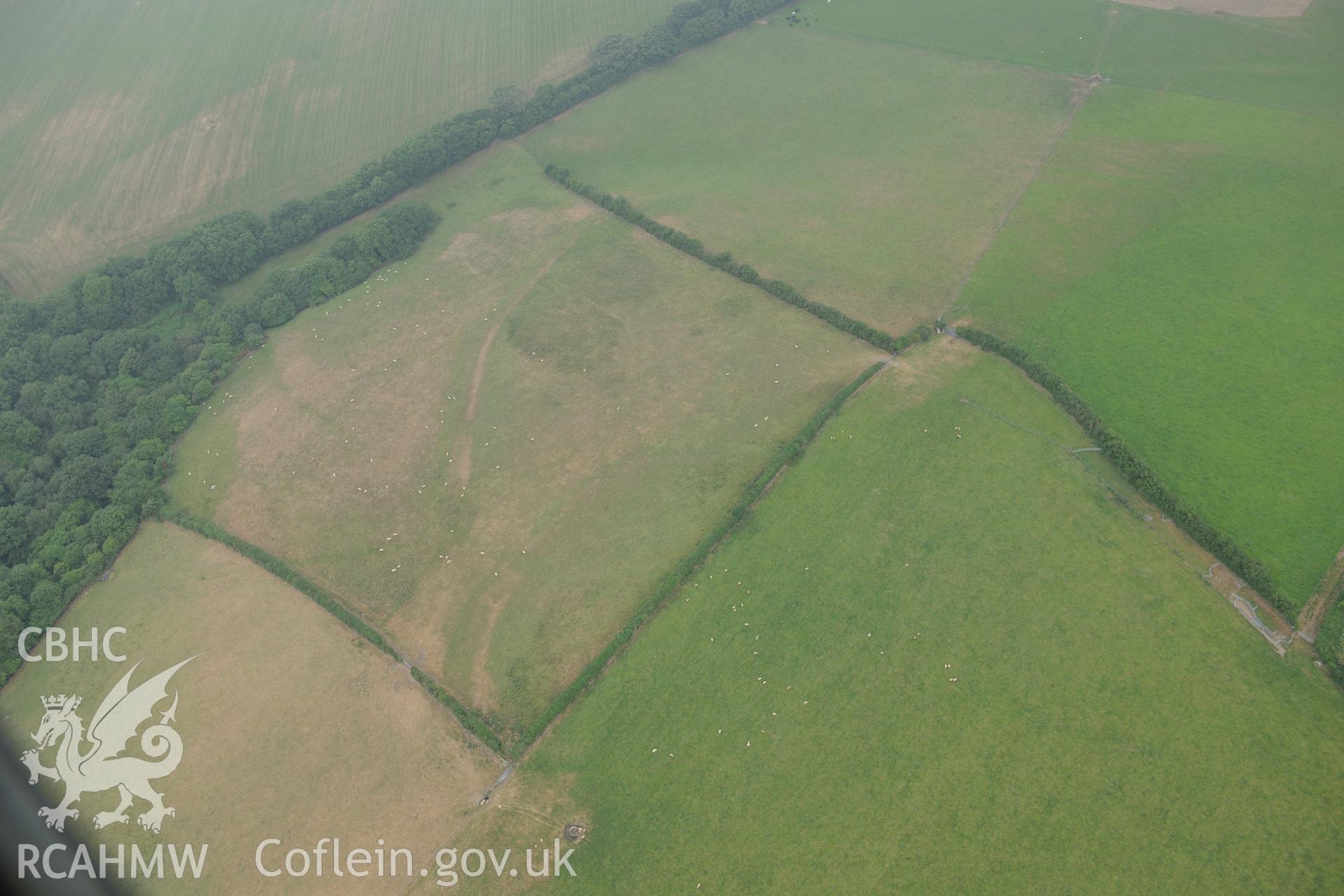 Royal Commission aerial photography of Broadway enclosure recorded during drought conditions on 22nd July 2013.