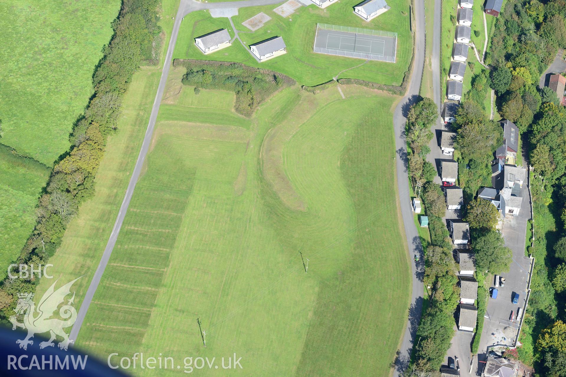 Glan-y-Mor fort, Laugharne. Oblique aerial photograph taken during the Royal Commission's programme of archaeological aerial reconnaissance by Toby Driver on 30th September 2015.