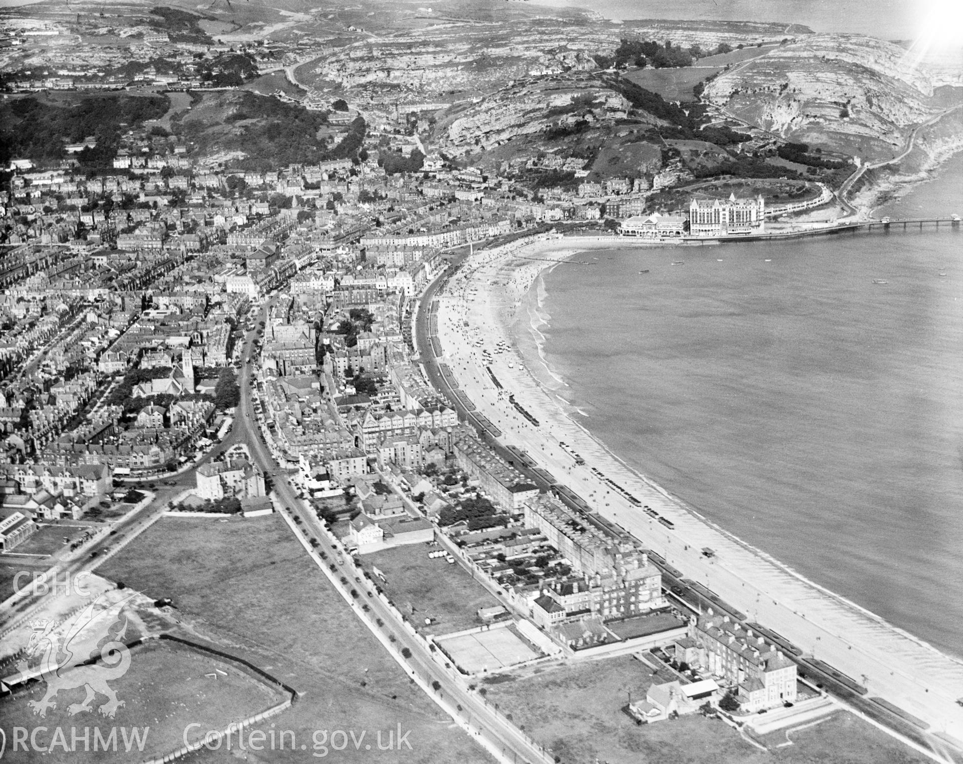 General view of Llandudno, oblique aerial view. 5?x4? black and white glass plate negative.