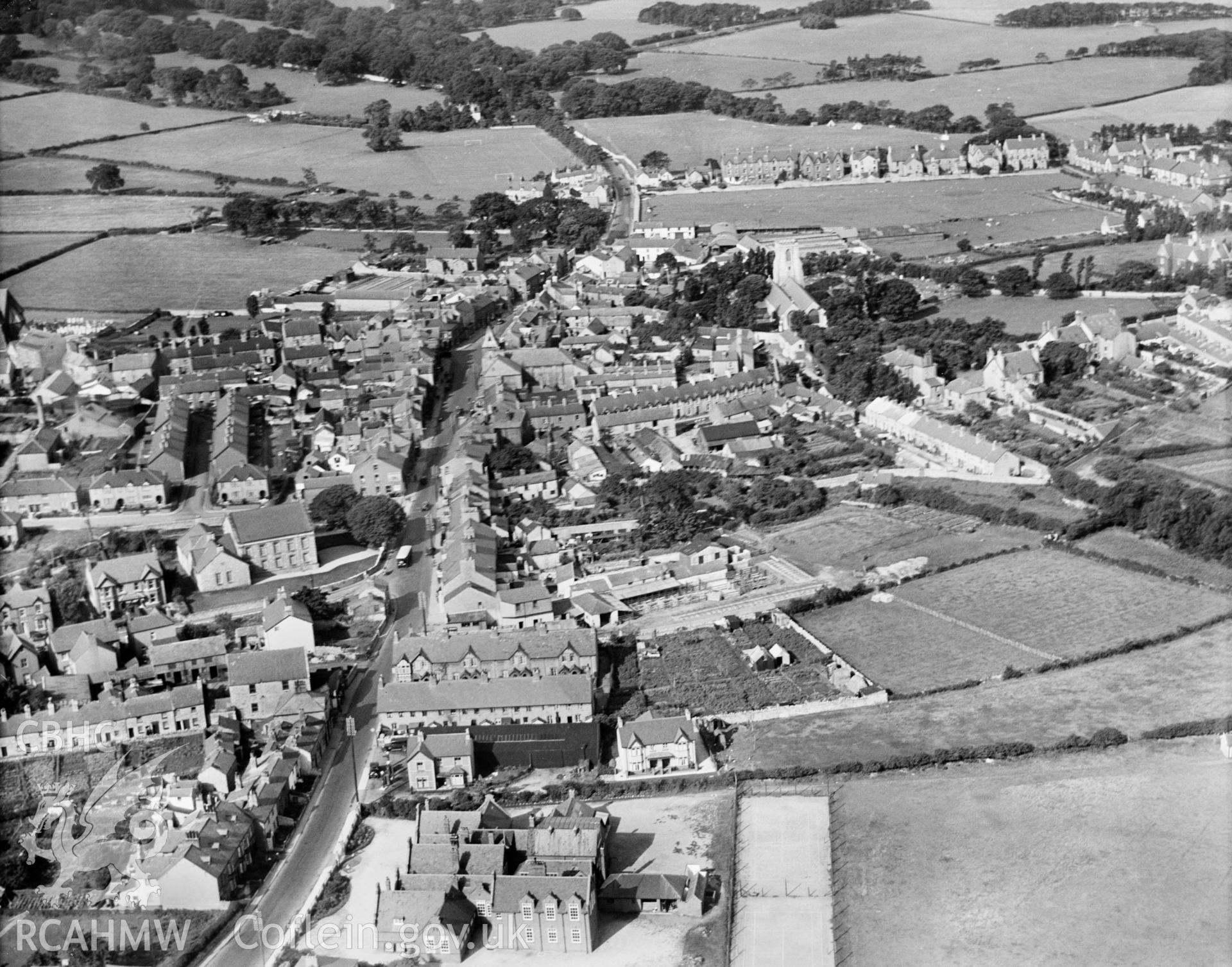 General view of Abergele, oblique aerial view. 5?x4? black and white glass plate negative.