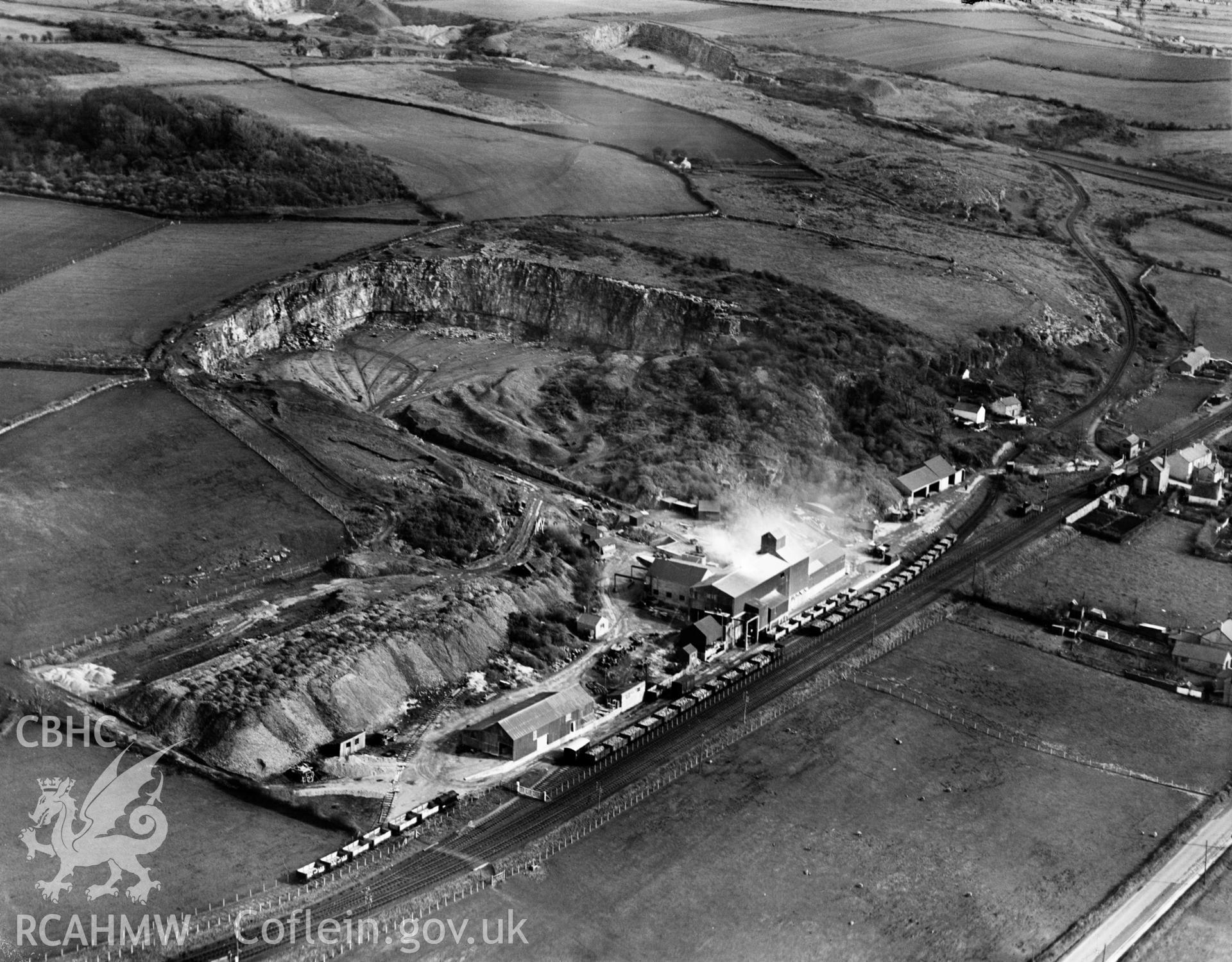 View of C.F. Gaen, Cornelly Quarries, Pyle, oblique aerial view. 5?x4? black and white glass plate negative.