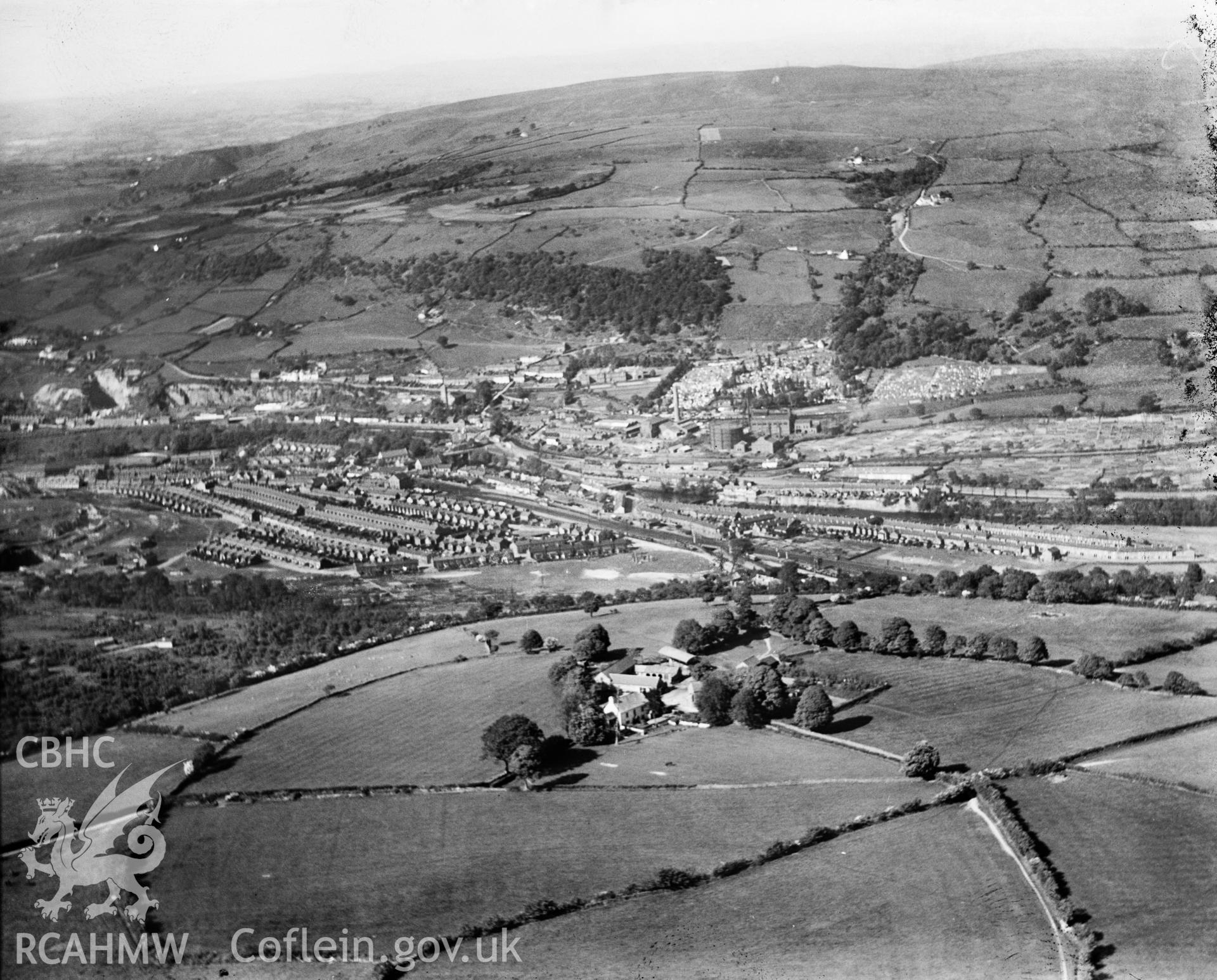 General view of Pontypridd and Glyntaf, oblique aerial view. 5?x4? black and white glass plate negative.