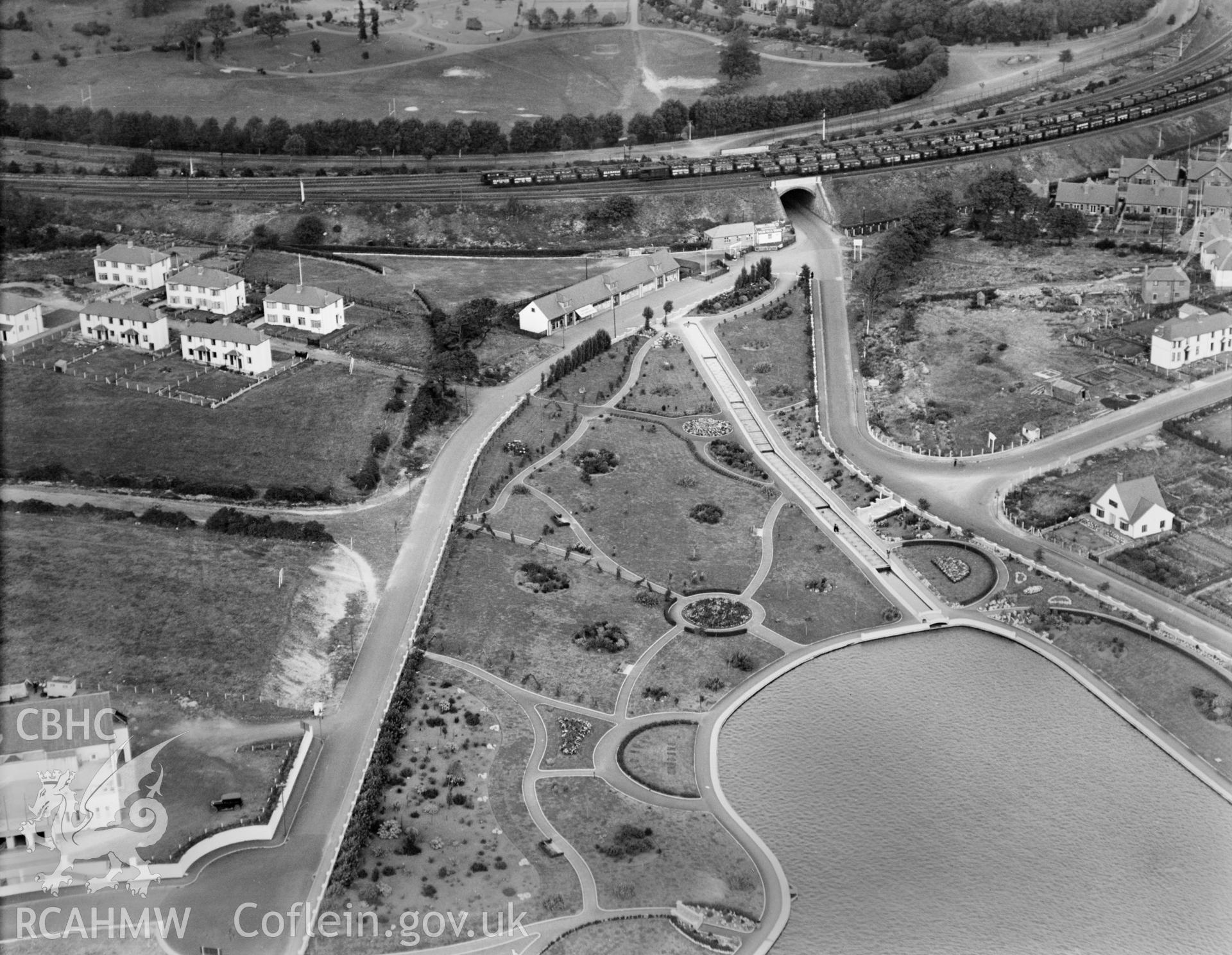 Cold Knap Park, Barry, oblique aerial view. 5?x4? black and white glass plate negative.