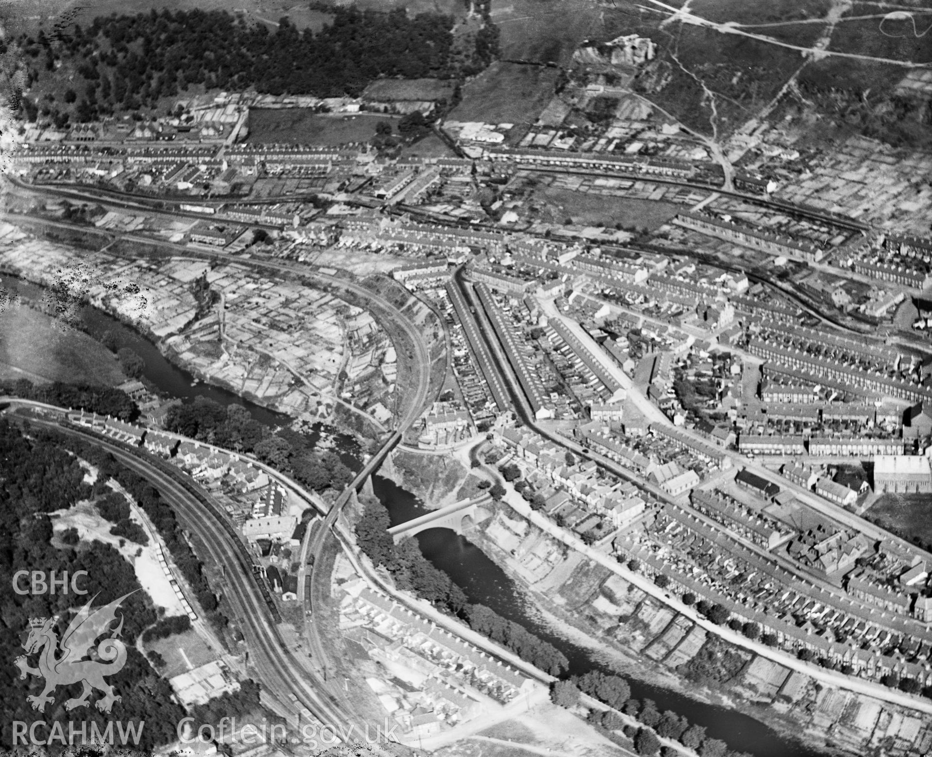 General view of Pontypridd, oblique aerial view. 5?x4? black and white glass plate negative.