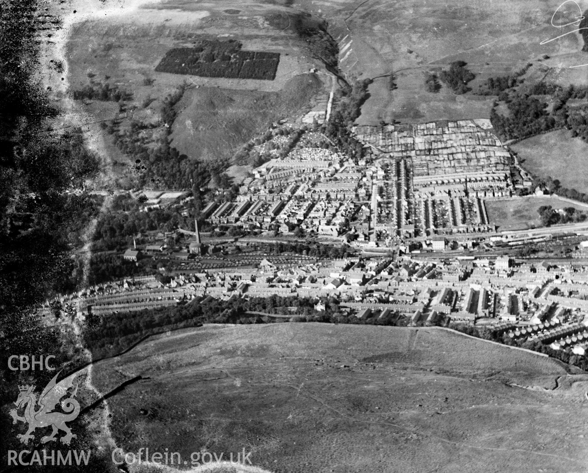 General view of Mountain Ash, oblique aerial view. 5?x4? black and white glass plate negative.