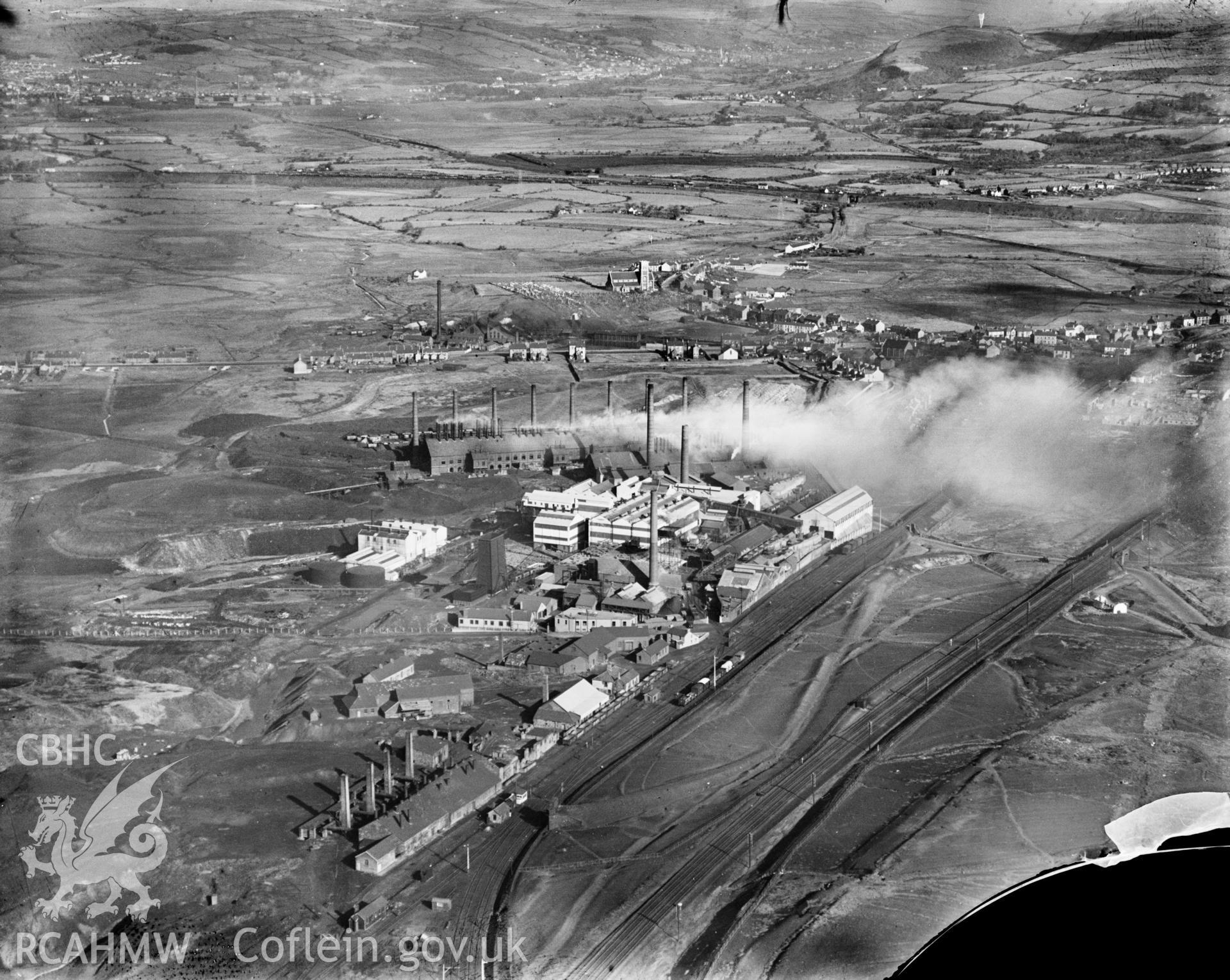 View of the National Smelting works, Llansamlet, commissioned by Imperial Smelting Corporation. Oblique aerial photograph, 5?x4? BW glass plate.