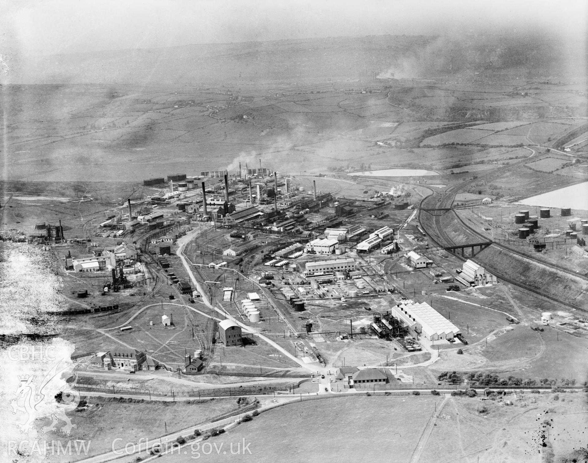 View of National Oil Refineries (Anglo-Persion) Llandarcy, oblique aerial view. 5?x4? black and white glass plate negative.