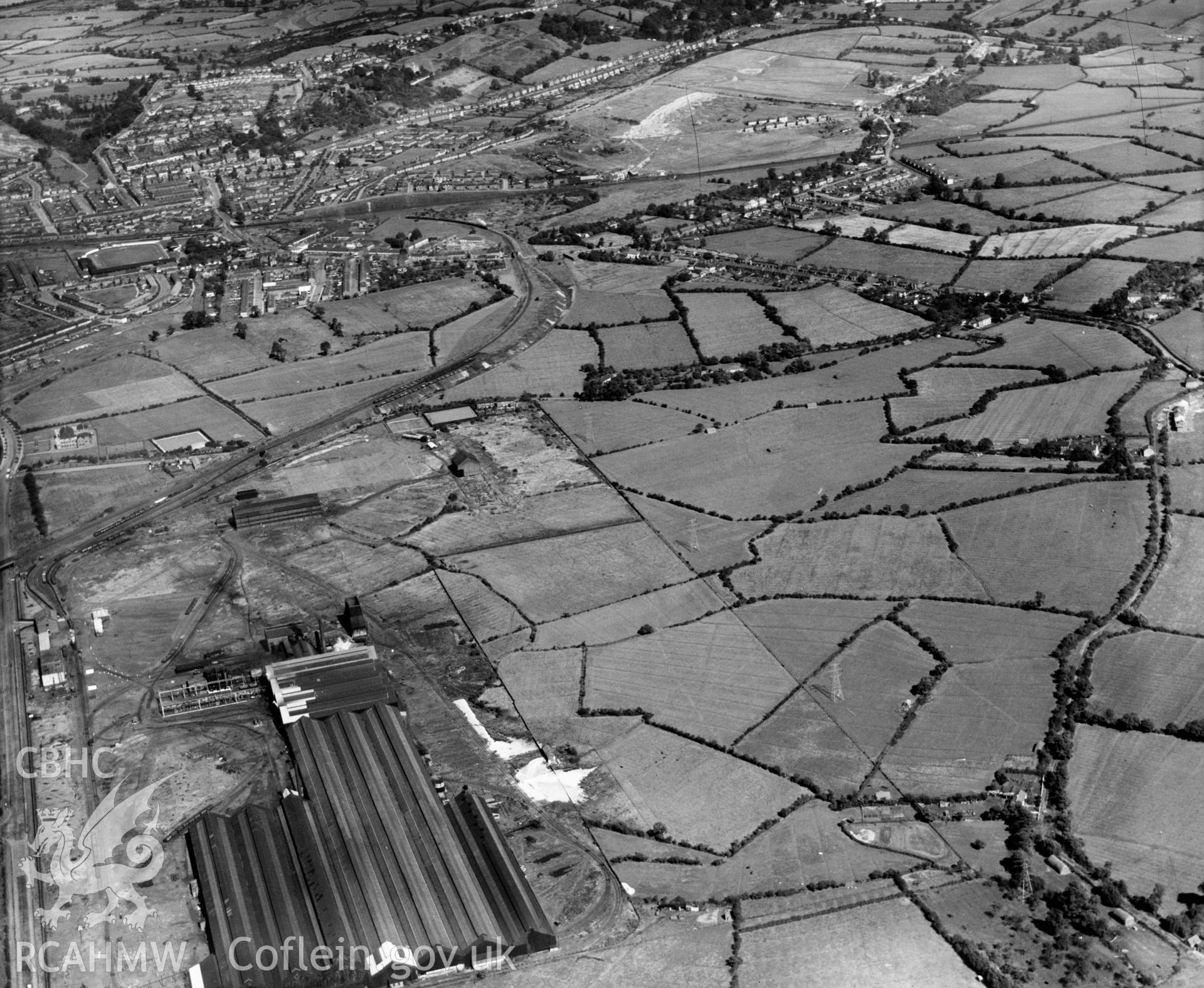 View of Orb Steelworks, Newport, oblique aerial view. 5?x4? black and white glass plate negative.