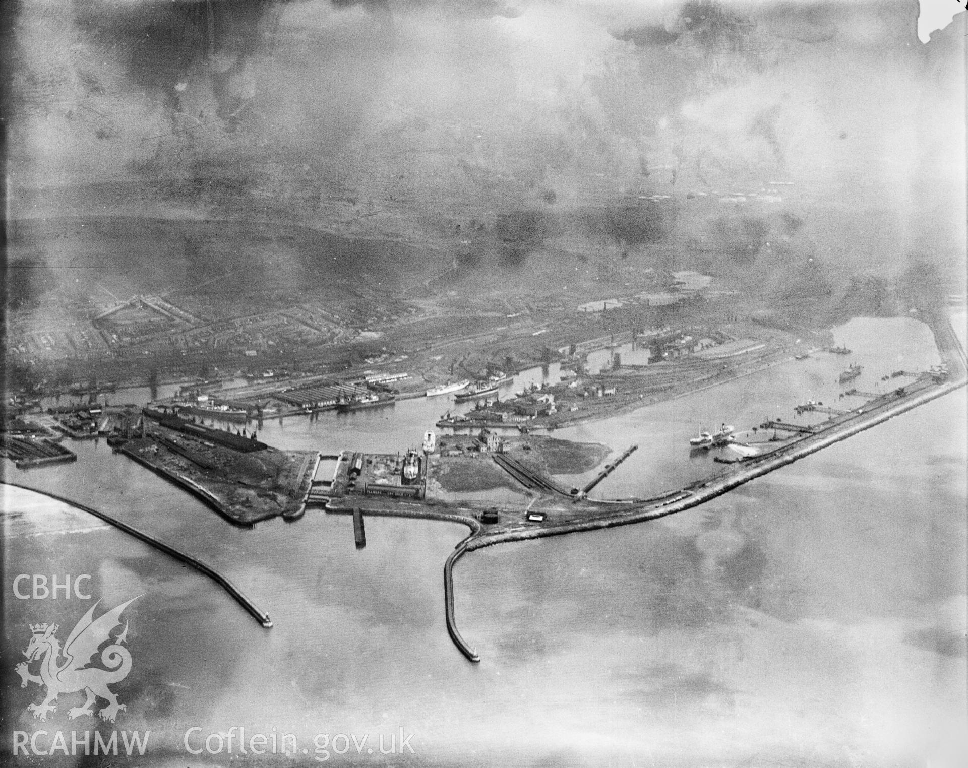 General view of Swansea Docks, oblique aerial view. 5?x4? black and white glass plate negative.