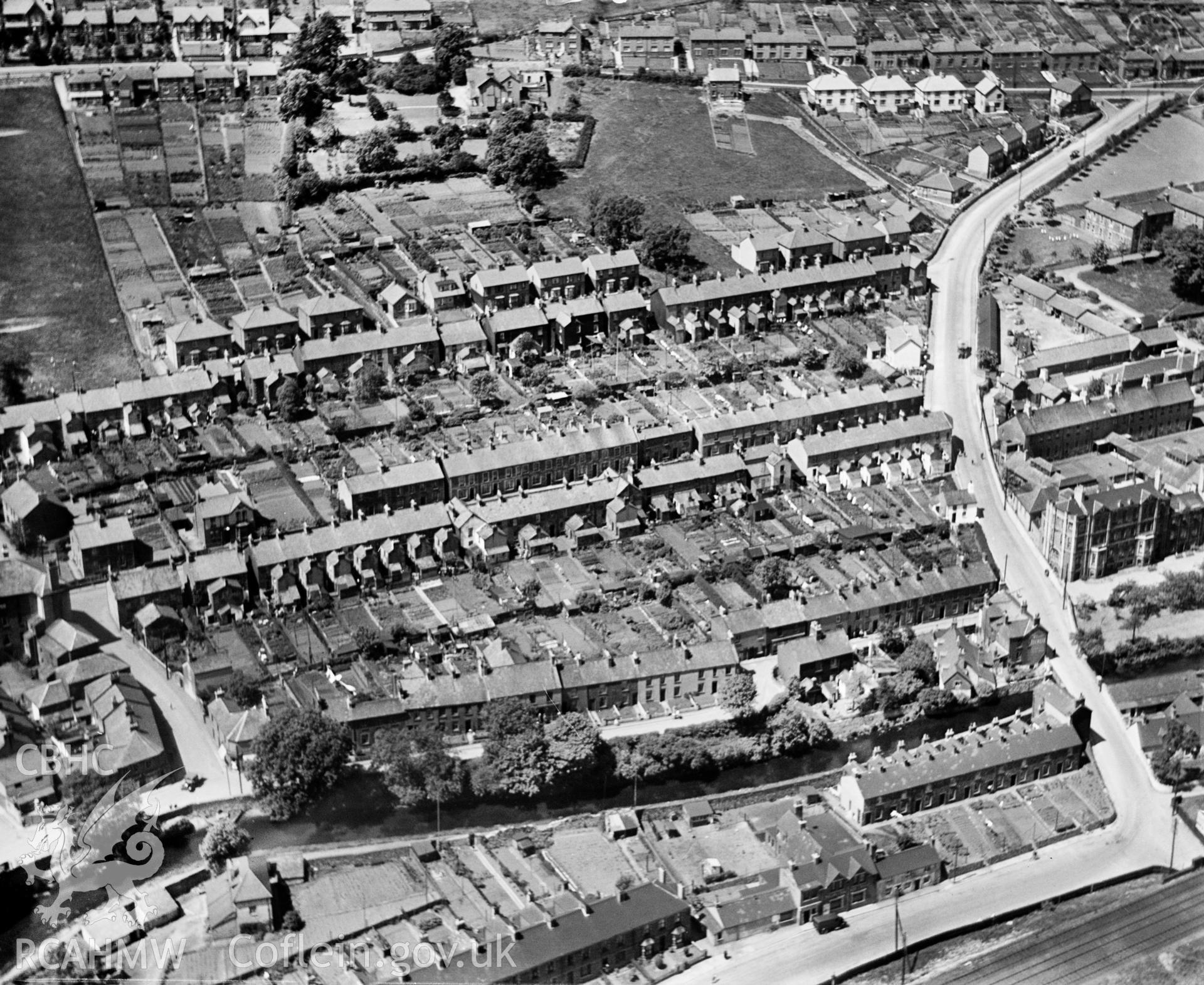 General view of Griffithstown, oblique aerial view. 5?x4? black and white glass plate negative.