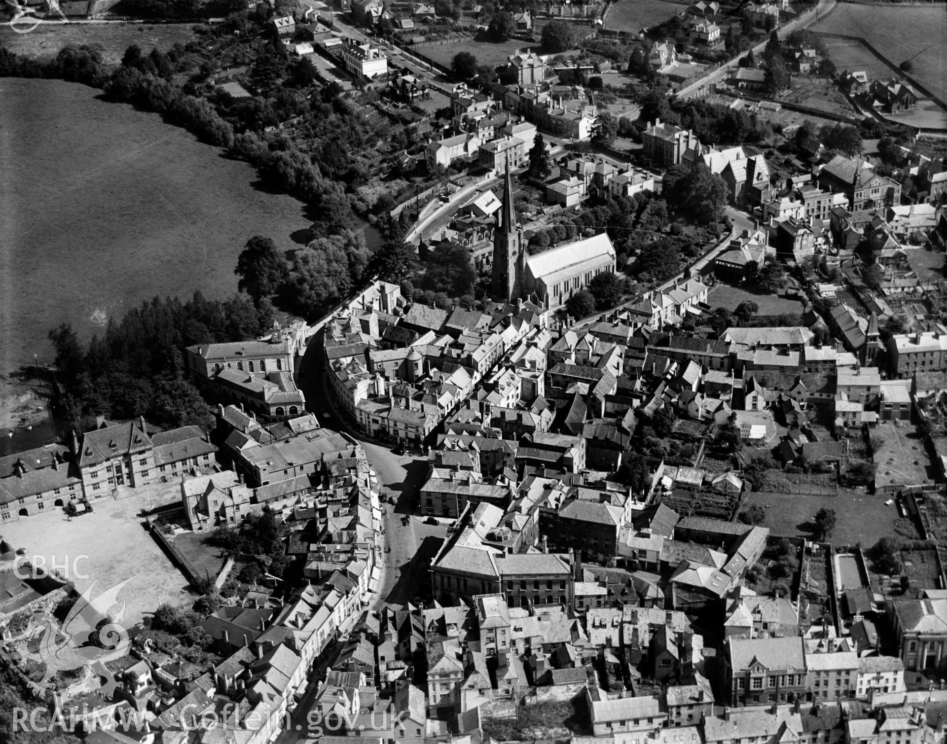 General view of Monmouth, oblique aerial view. 5?x4? black and white glass plate negative.