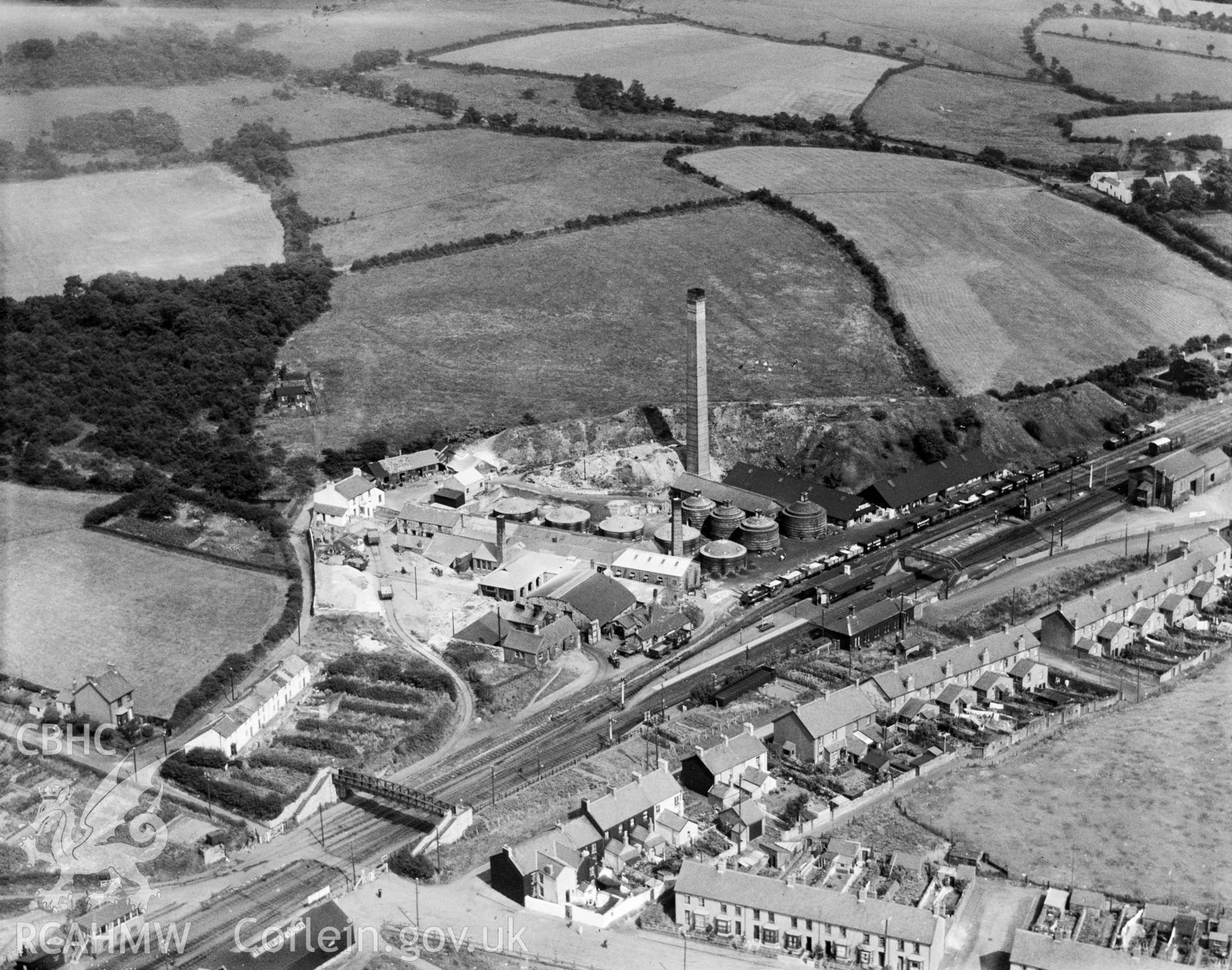View of Hirwaun brickworks, commissioned by General Refractories. Oblique aerial photograph, 5?x4? BW glass plate.