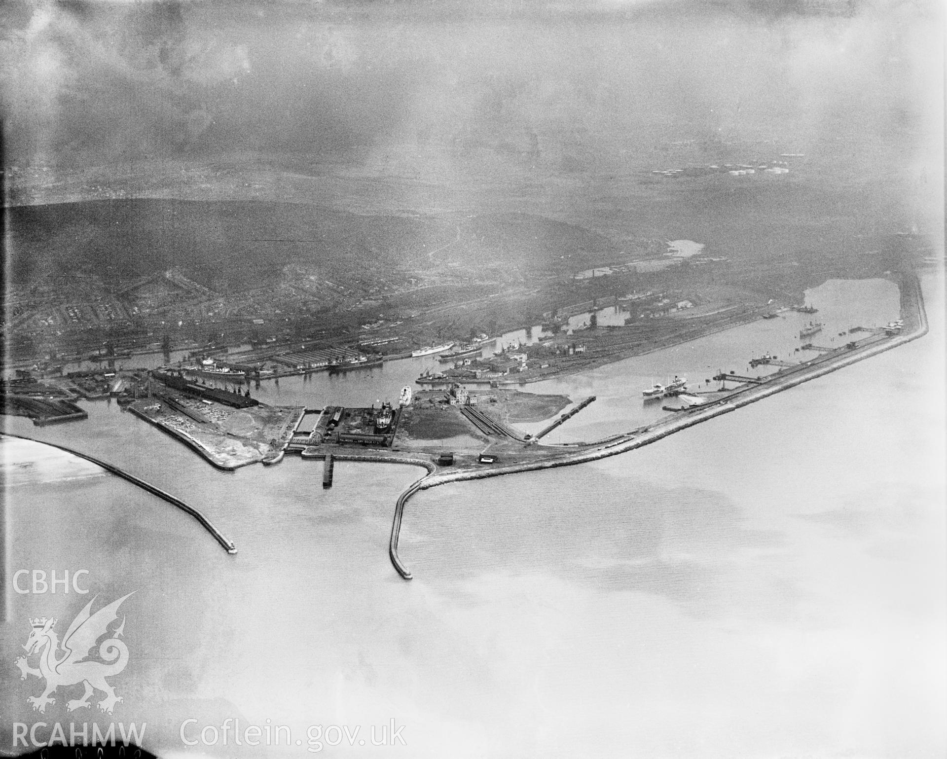 General view of Swansea Docks, oblique aerial view. 5?x4? black and white glass plate negative.