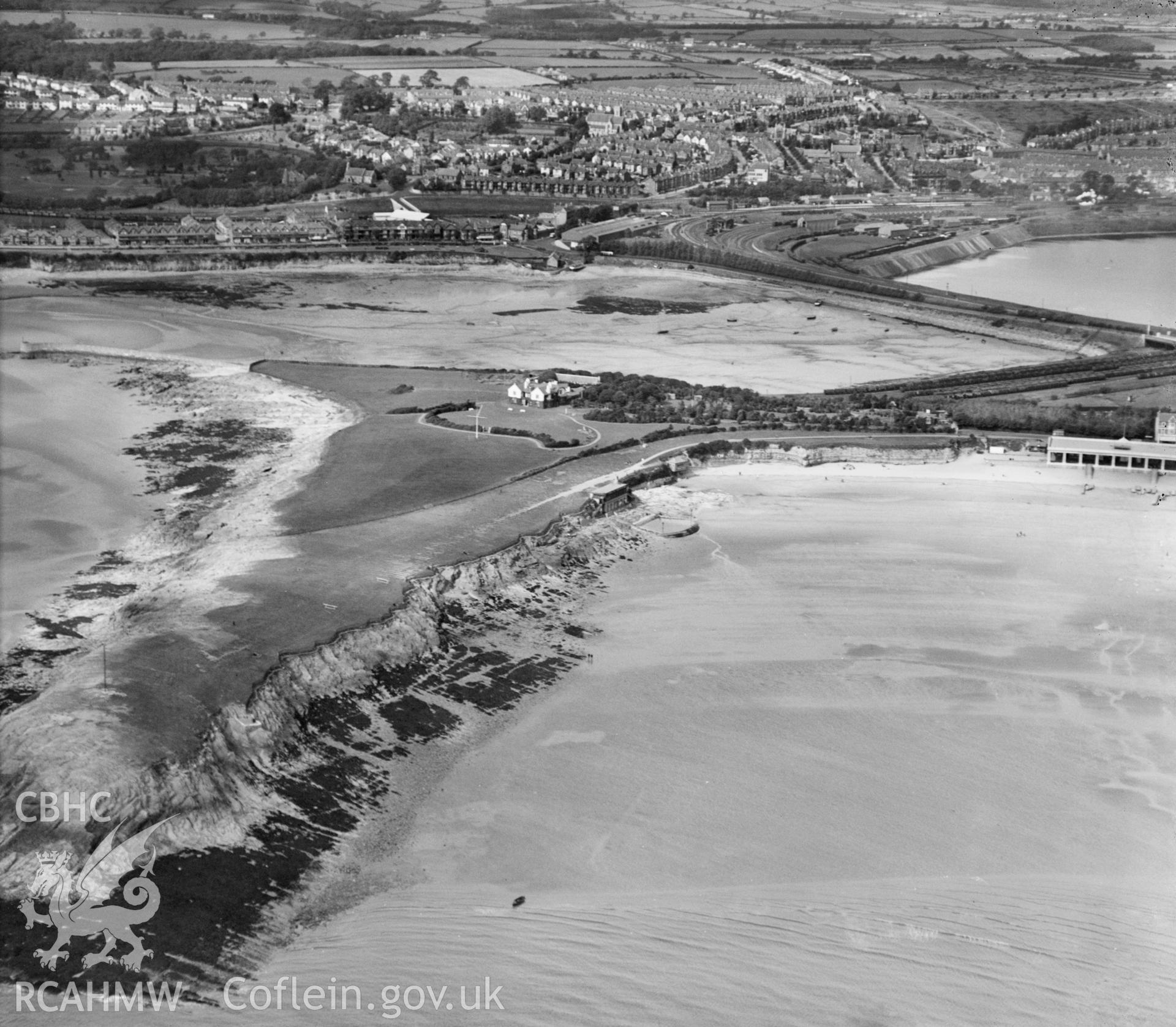 General view of Barry, oblique aerial view. 5?x4? black and white glass plate negative.