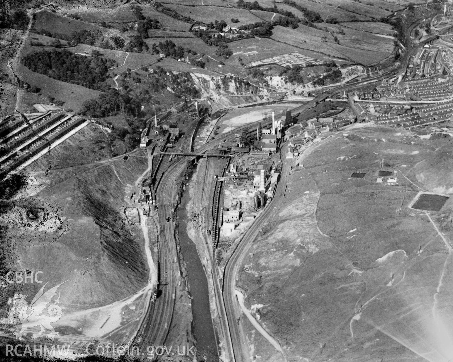 View of Lewis Merthyr Colliery, Hafod looking from west, oblique aerial view. 5?x4? black and white glass plate negative.