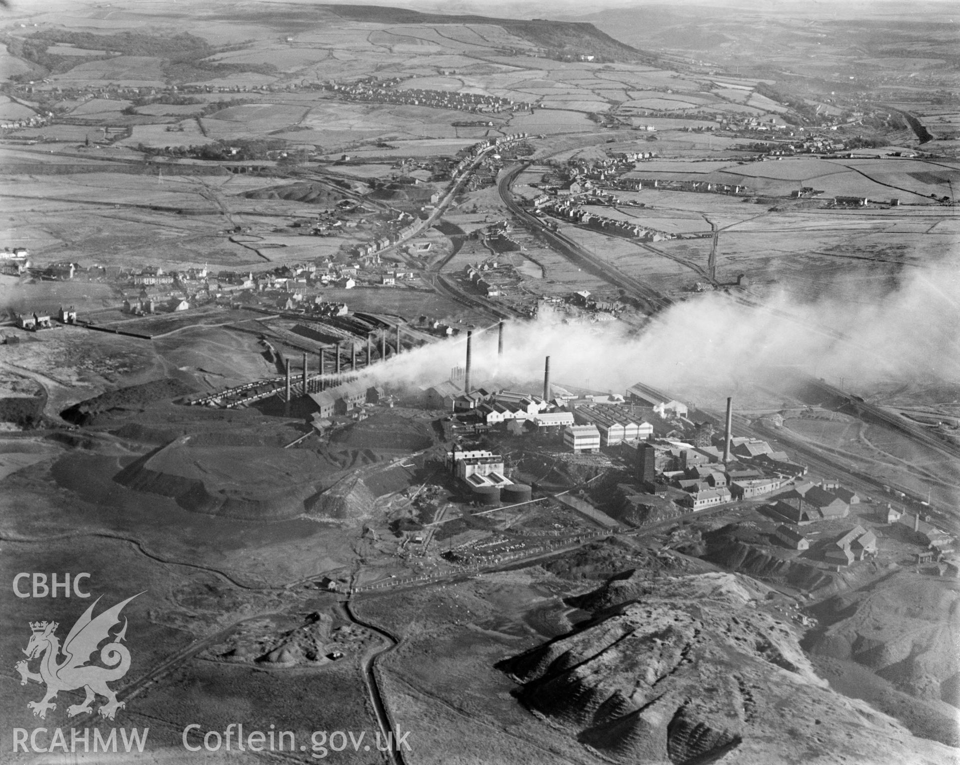 View of the National Smelting works, Llansamlet, commissioned by Imperial Smelting Corporation. Oblique aerial photograph, 5?x4? BW glass plate.