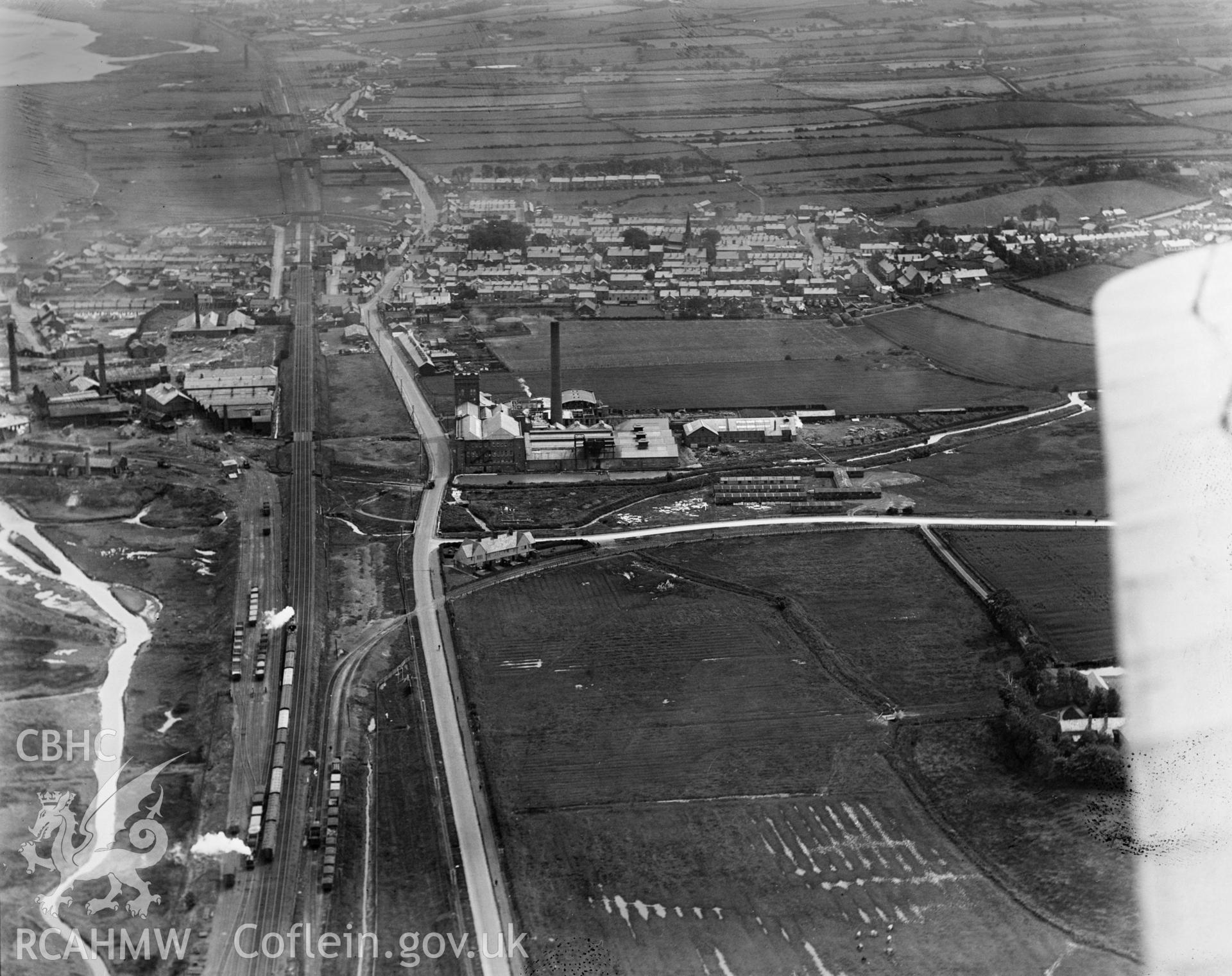 View of Flint, oblique aerial view. 5?x4? black and white glass plate negative.