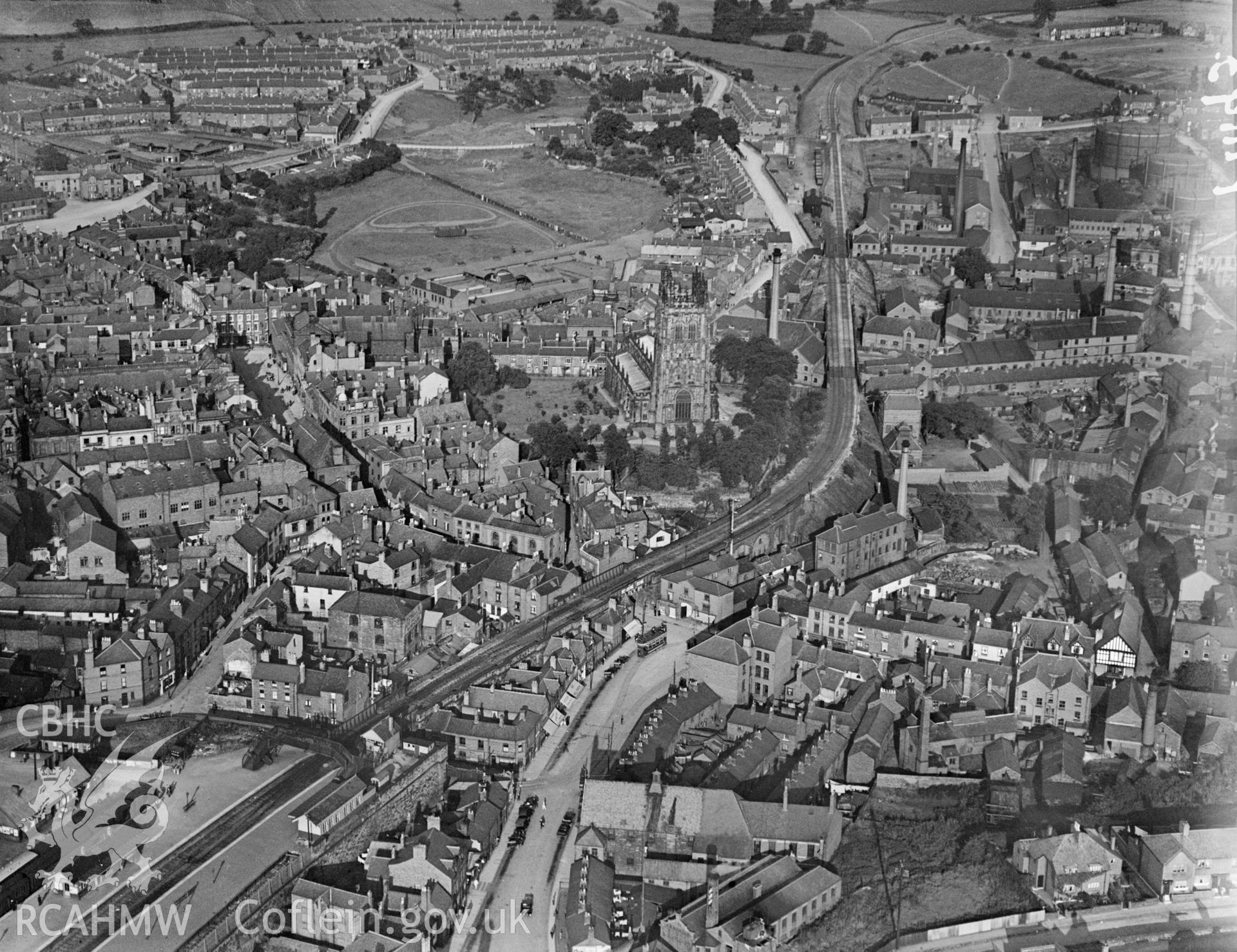 General view of Wrexham, oblique aerial view. 5?x4? black and white glass plate negative.