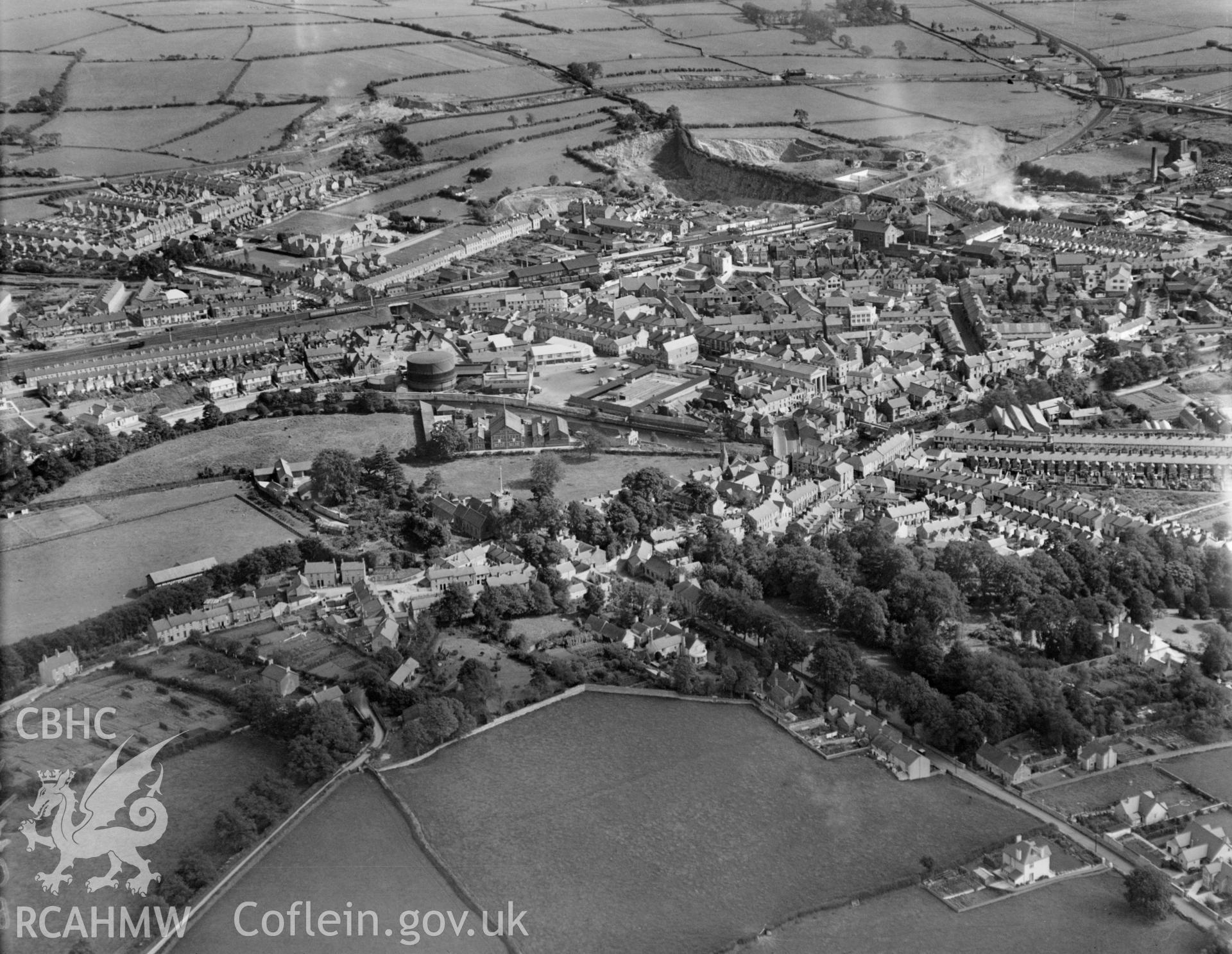 General view of Bridgend, oblique aerial view. 5?x4? black and white glass plate negative.