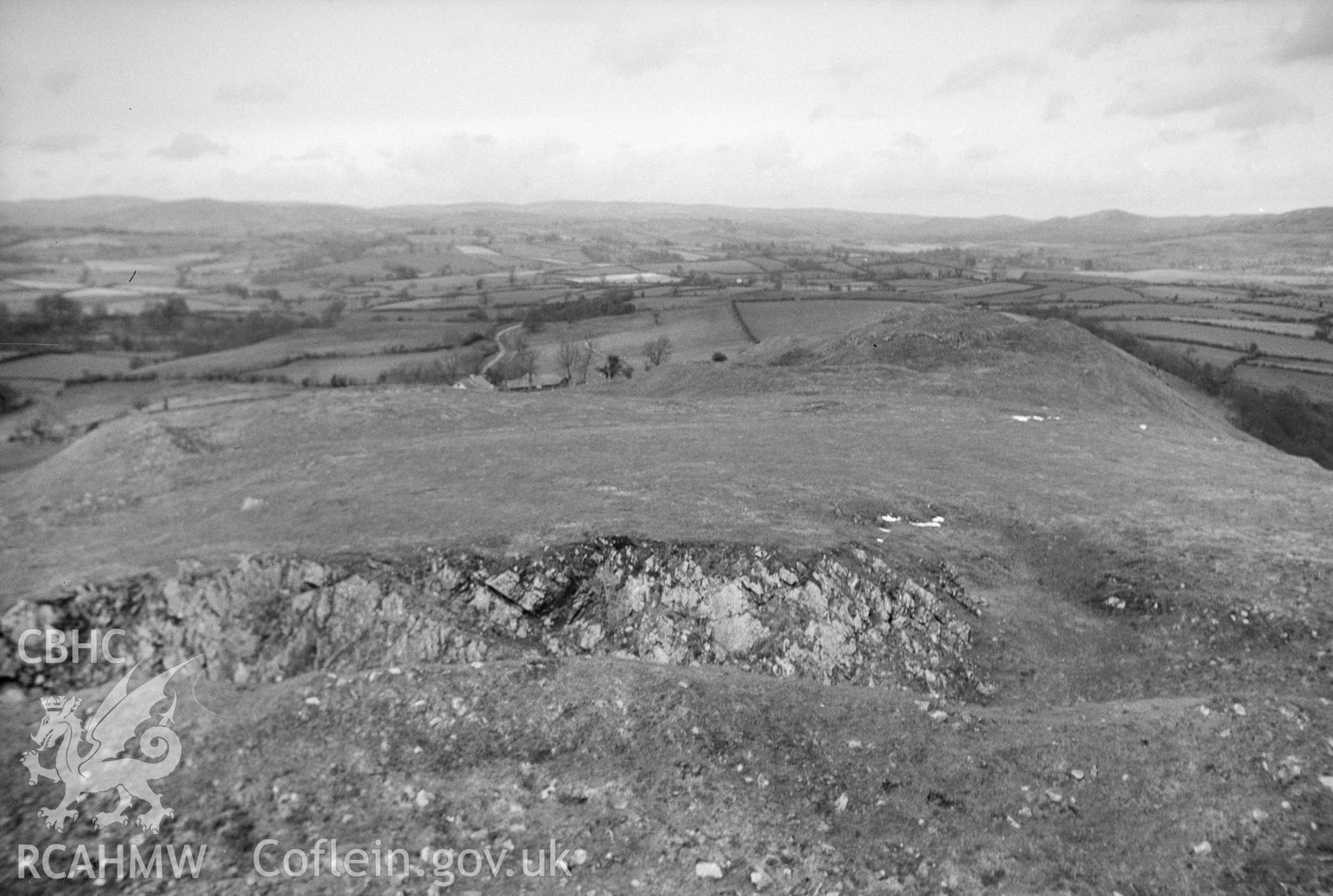 Digital copy of a nitrate negative showing Cefnllys Castle.