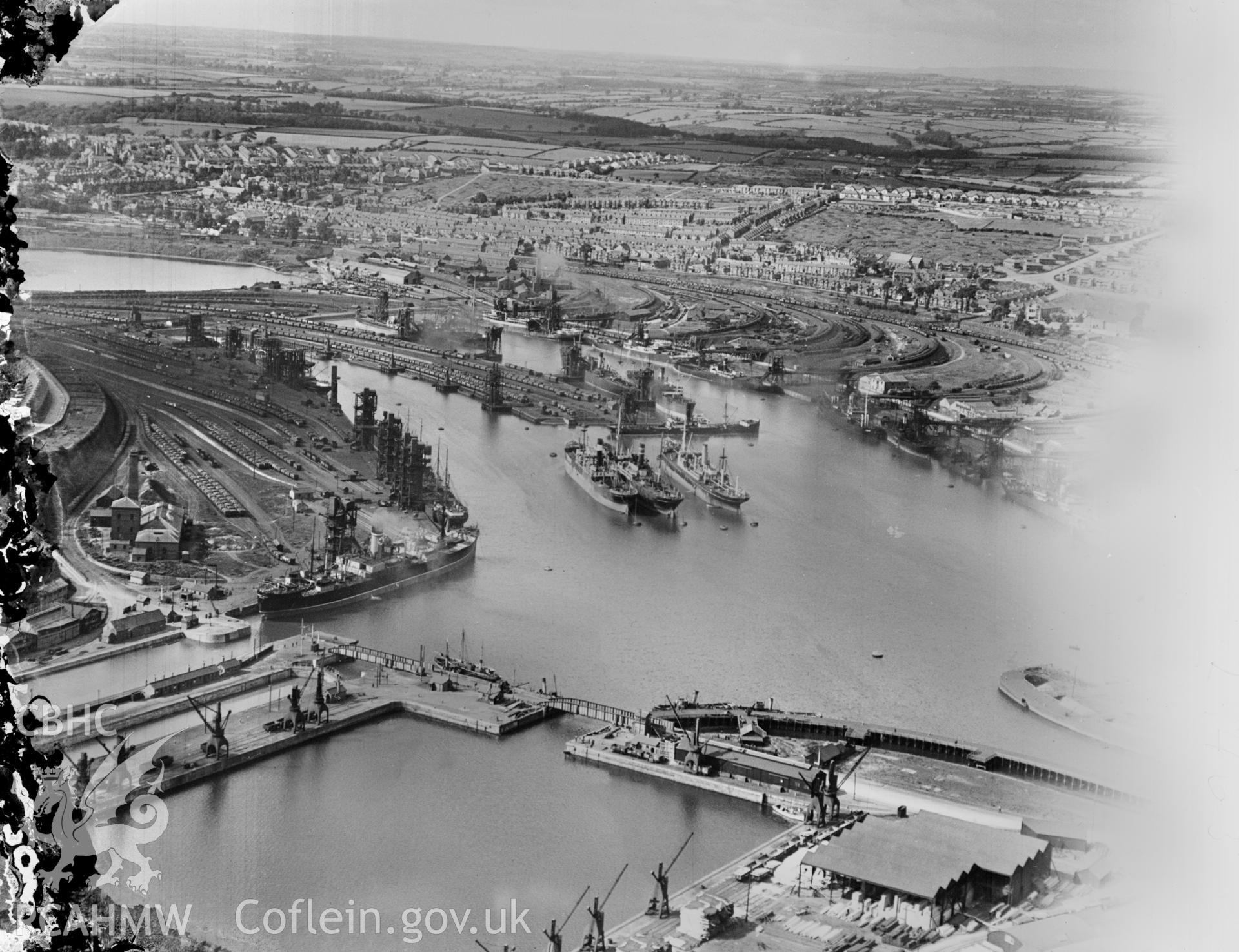 View of Barry docks, oblique aerial view. 5?x4? black and white glass plate negative.