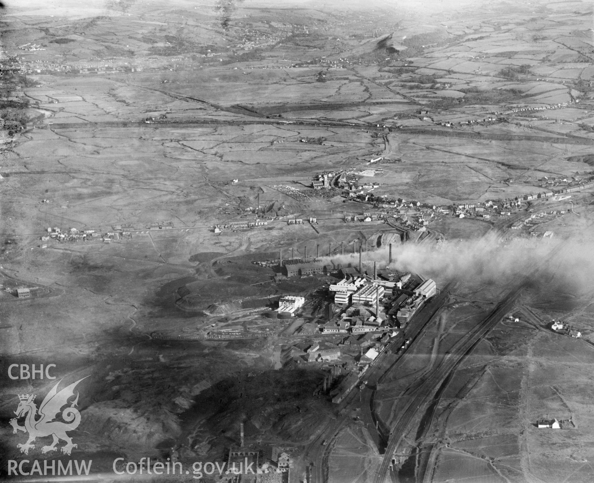 View of the National Smelting works, Llansamlet, commissioned by Imperial Smelting Corporation. Oblique aerial photograph, 5?x4? BW glass plate.