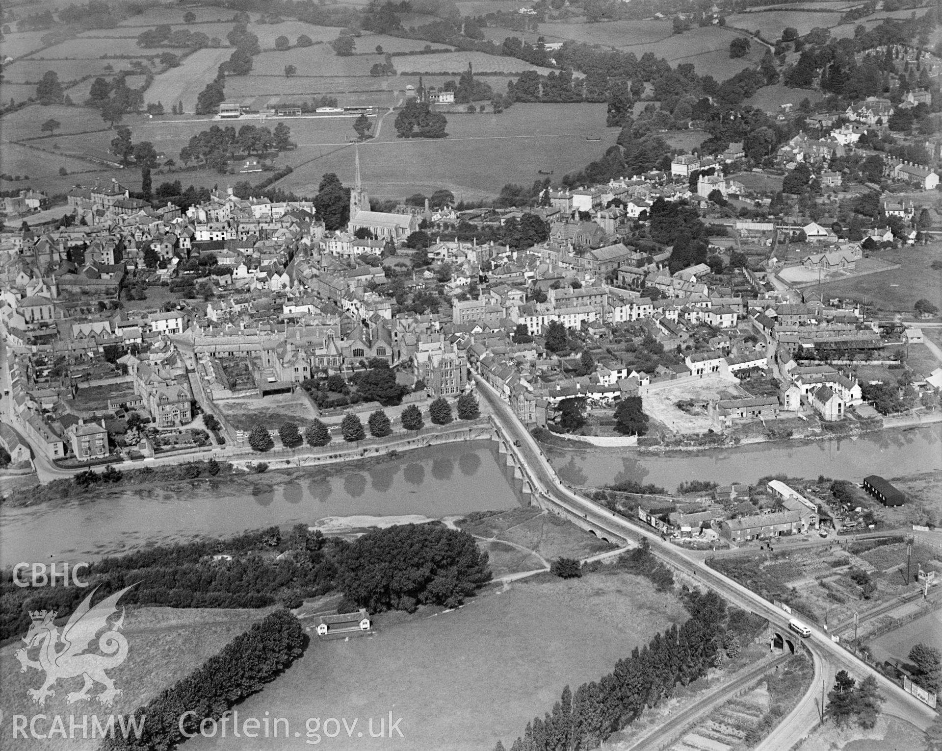 General view of Monmouth, oblique aerial view. 5?x4? black and white glass plate negative.