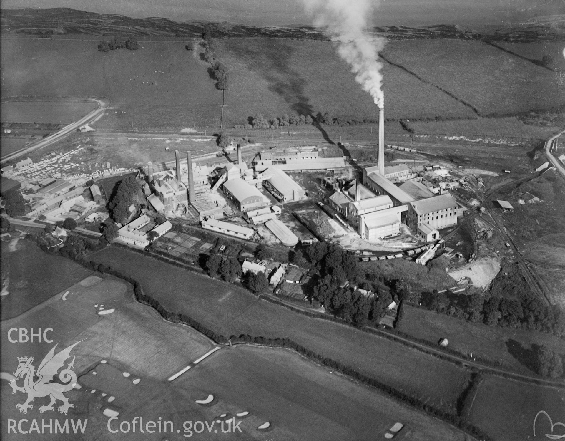 SW Portland Cement & Lime Co. Ltd., and Penarth Golf Course, oblique aerial view. 5?x4? black and white glass plate negative.