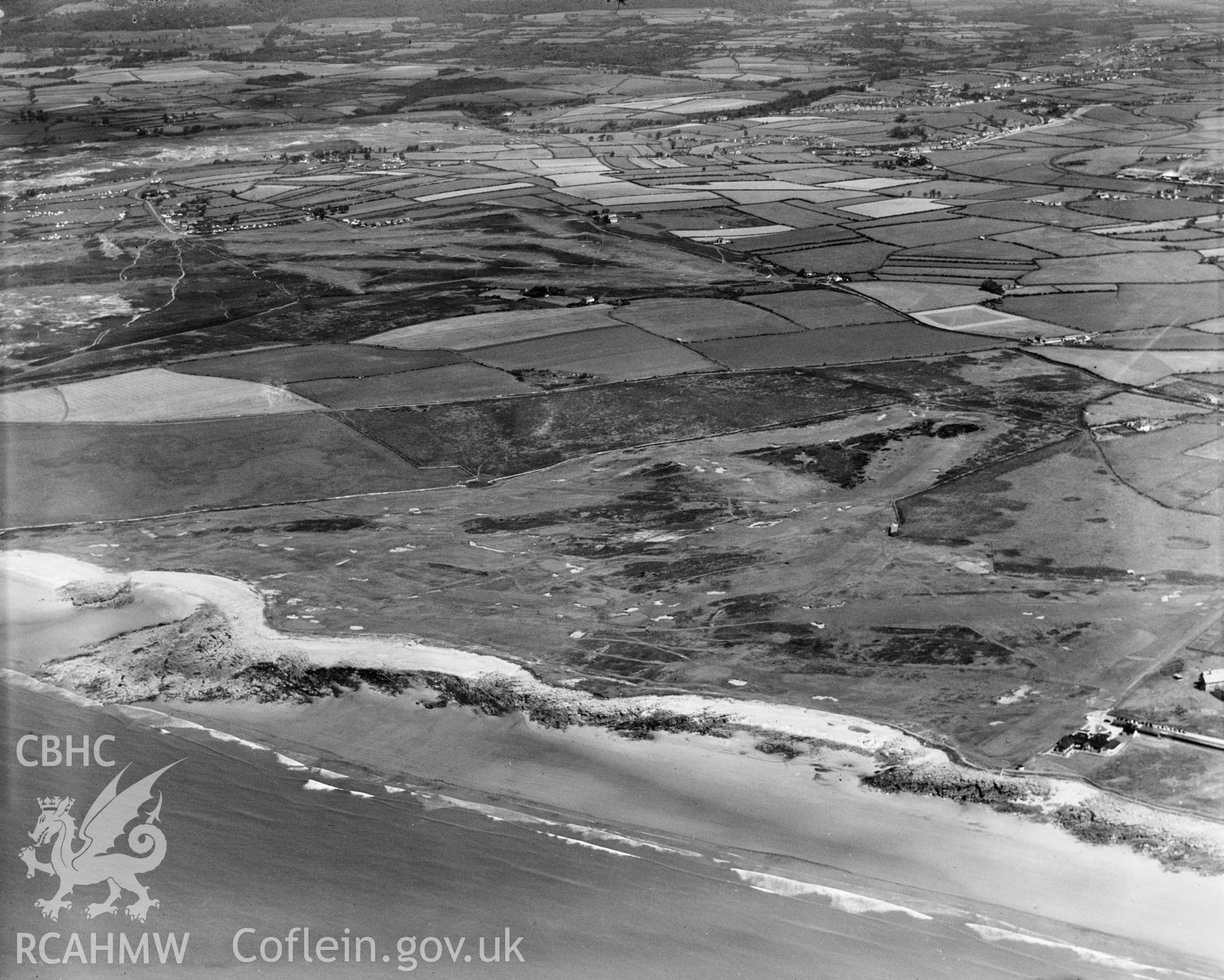 View of Royal Porthcawl golf couse and clubhouse, oblique aerial view. 5?x4? black and white glass plate negative.