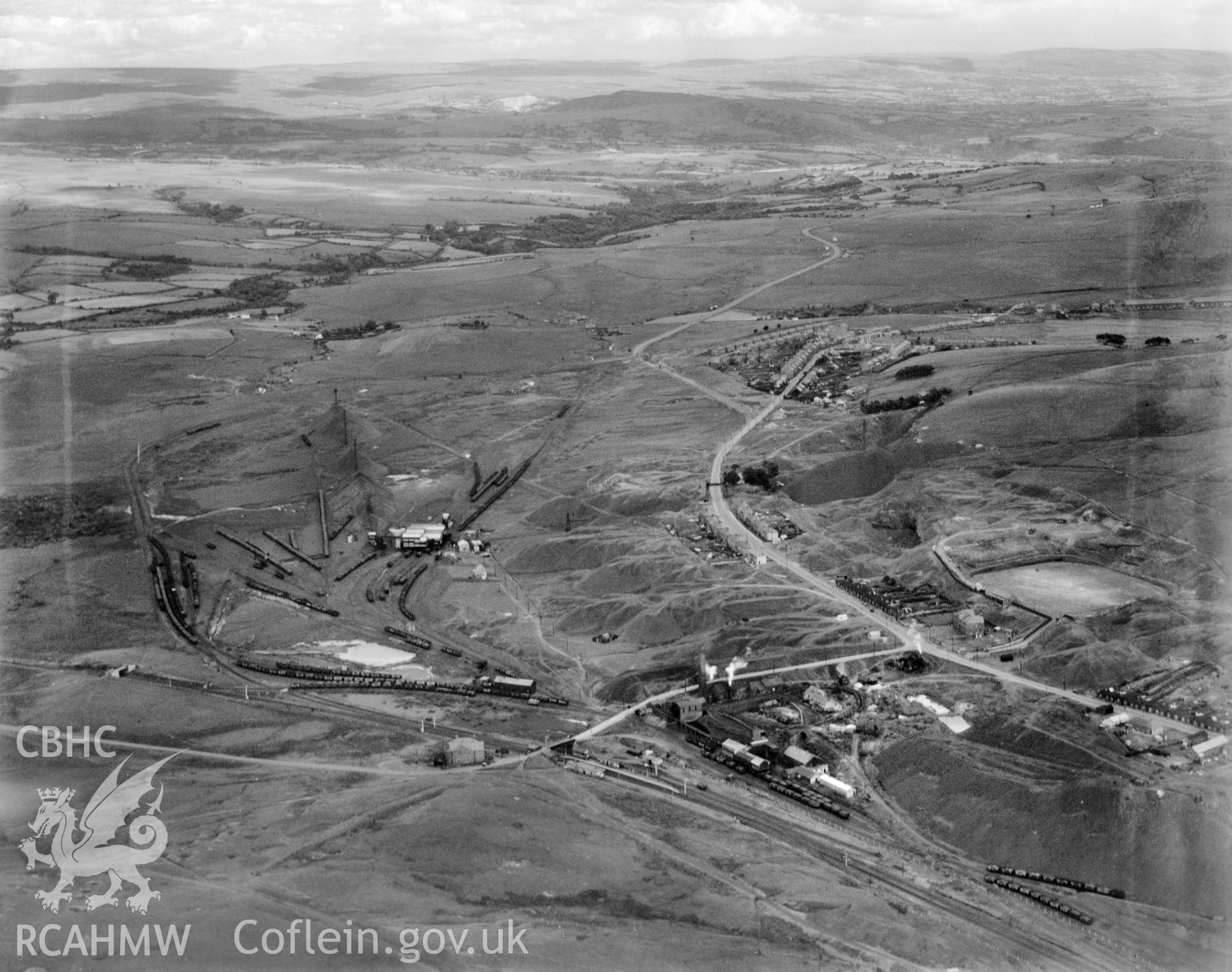 View of Onllwyn coal washery, processing and distribution centre, commissioned by Evans & Bevan, Neath. Oblique aerial photograph, 5?x4? BW glass plate.