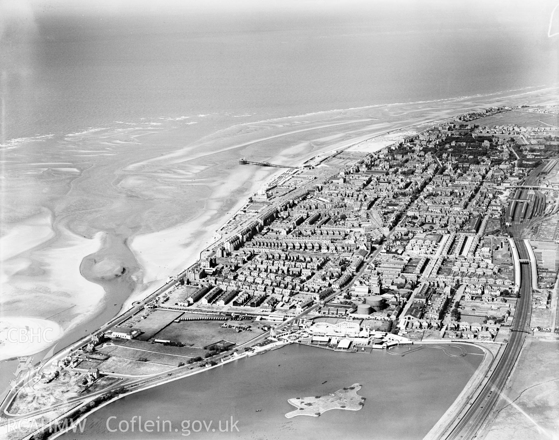 View of Rhyl, oblique aerial view. 5?x4? black and white glass plate negative.