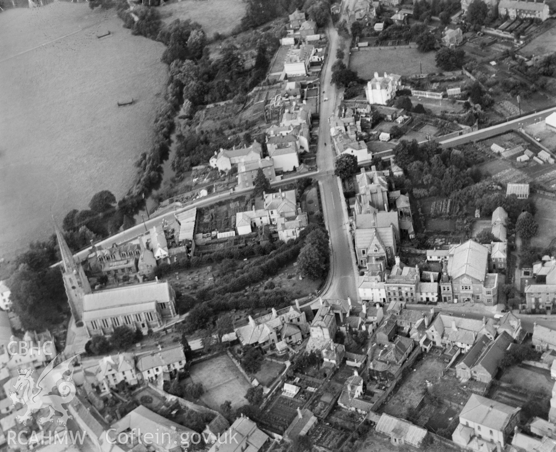 General view of Monmouth, oblique aerial view. 5?x4? black and white glass plate negative.
