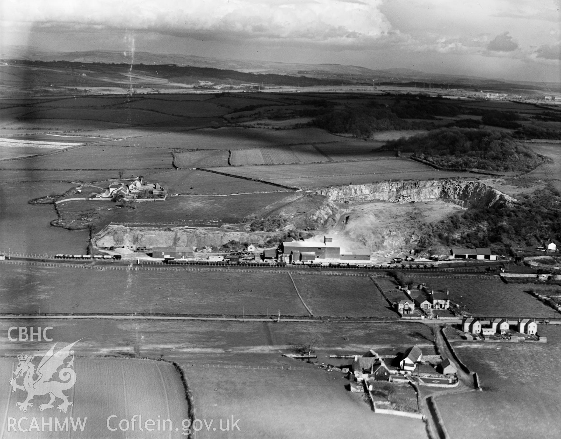 View of C.F. Gaen, Cornelly Quarries, Pyle, oblique aerial view. 5?x4? black and white glass plate negative.