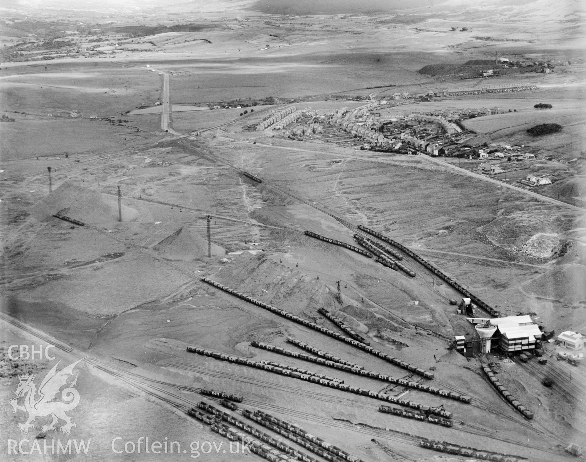 View of Onllwyn coal washery, processing and distribution centre, commissioned by Evans & Bevan, Neath. Oblique aerial photograph, 5?x4? BW glass plate.