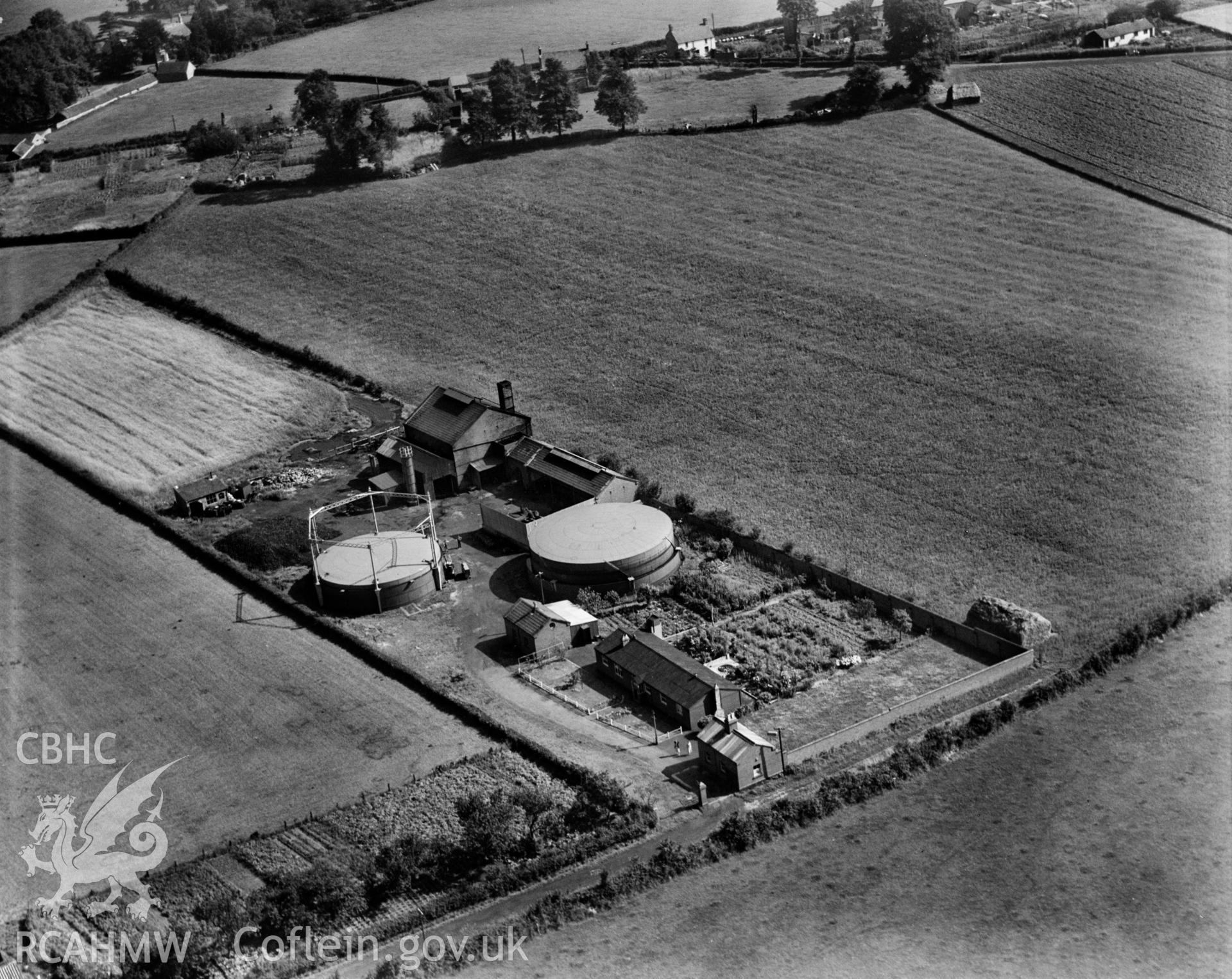 View of Caldicot Gas Works, oblique aerial view. 5?x4? black and white glass plate negative.