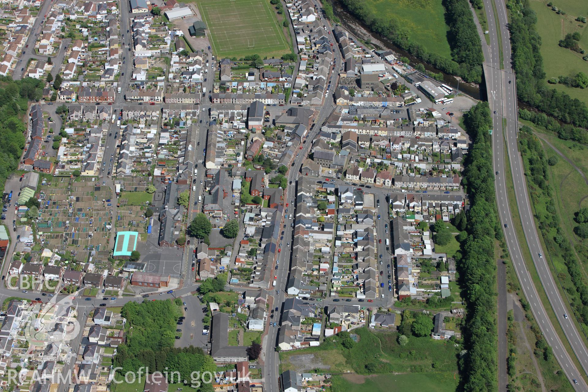RCAHMW colour oblique photograph of Glyn Neath town. Taken by Toby Driver on 24/05/2010.