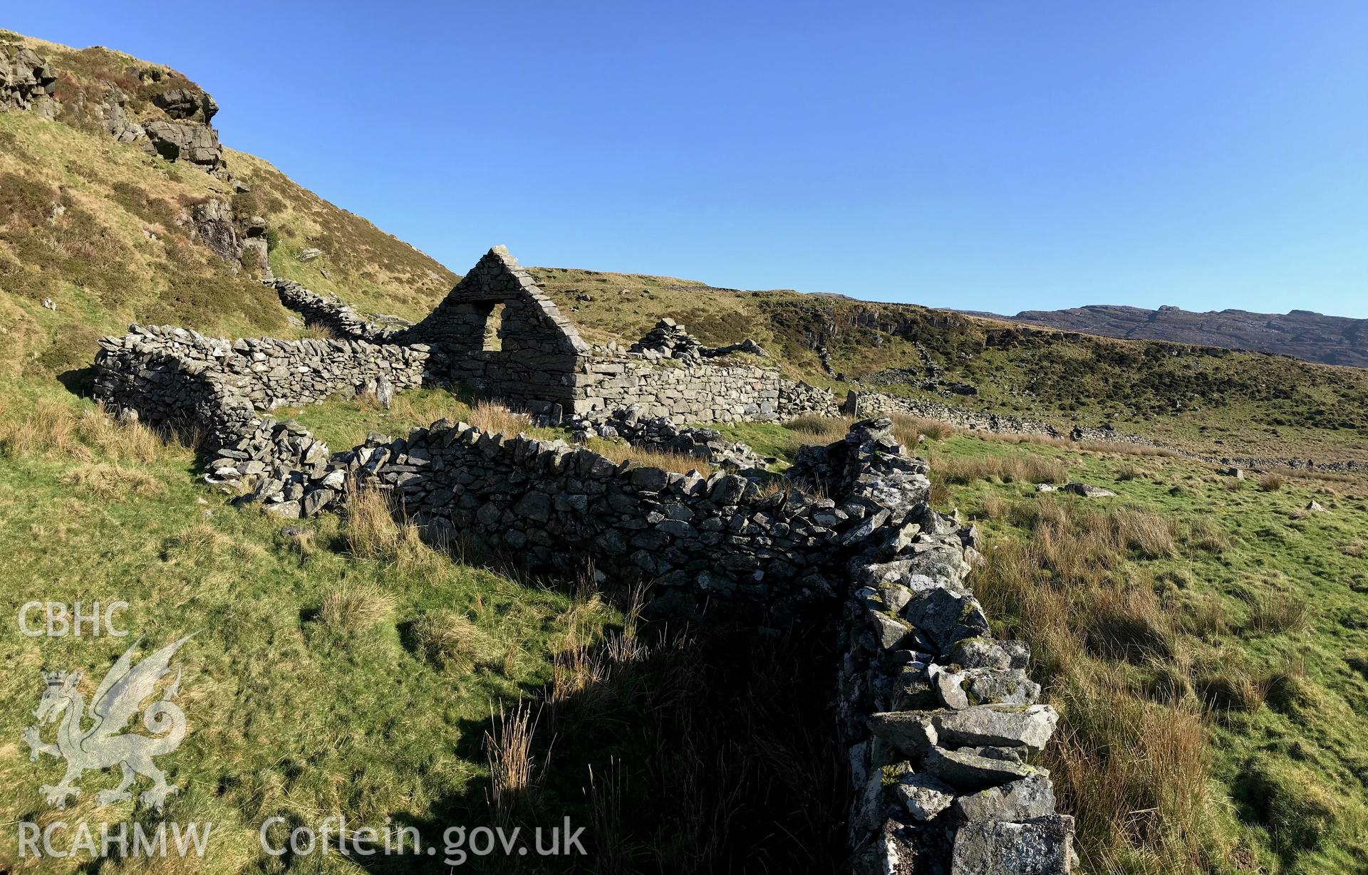 Digital colour photograph of a possible field barn at Moel-y-Geifr, Talsarnau, taken by Paul R. Davis on 15th February 2019.