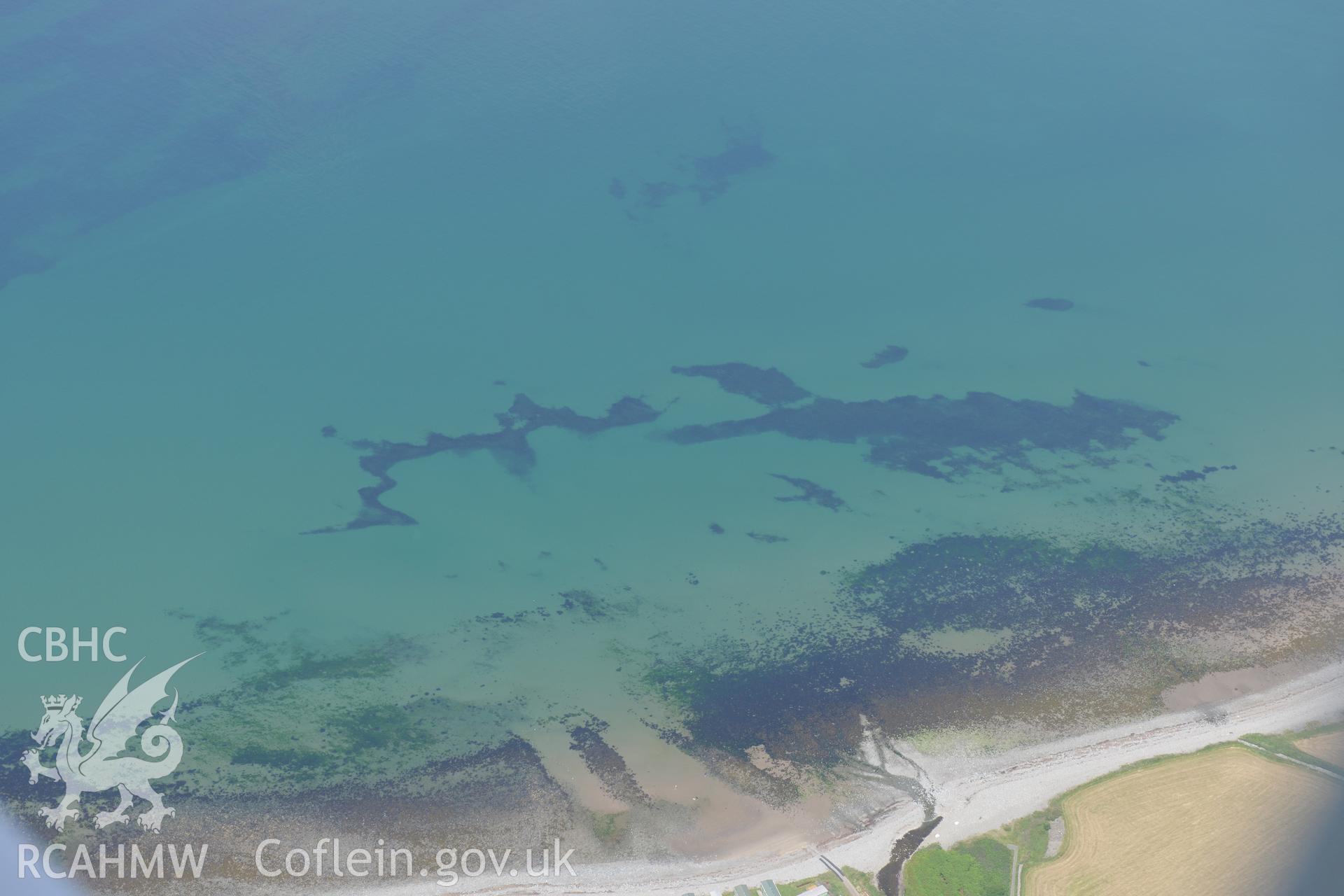 Landing place at Borth Wen, Llwyngwril, north of Tywyn. Oblique aerial photograph taken during the Royal Commission?s programme of archaeological aerial reconnaissance by Toby Driver on 12th July 2013.