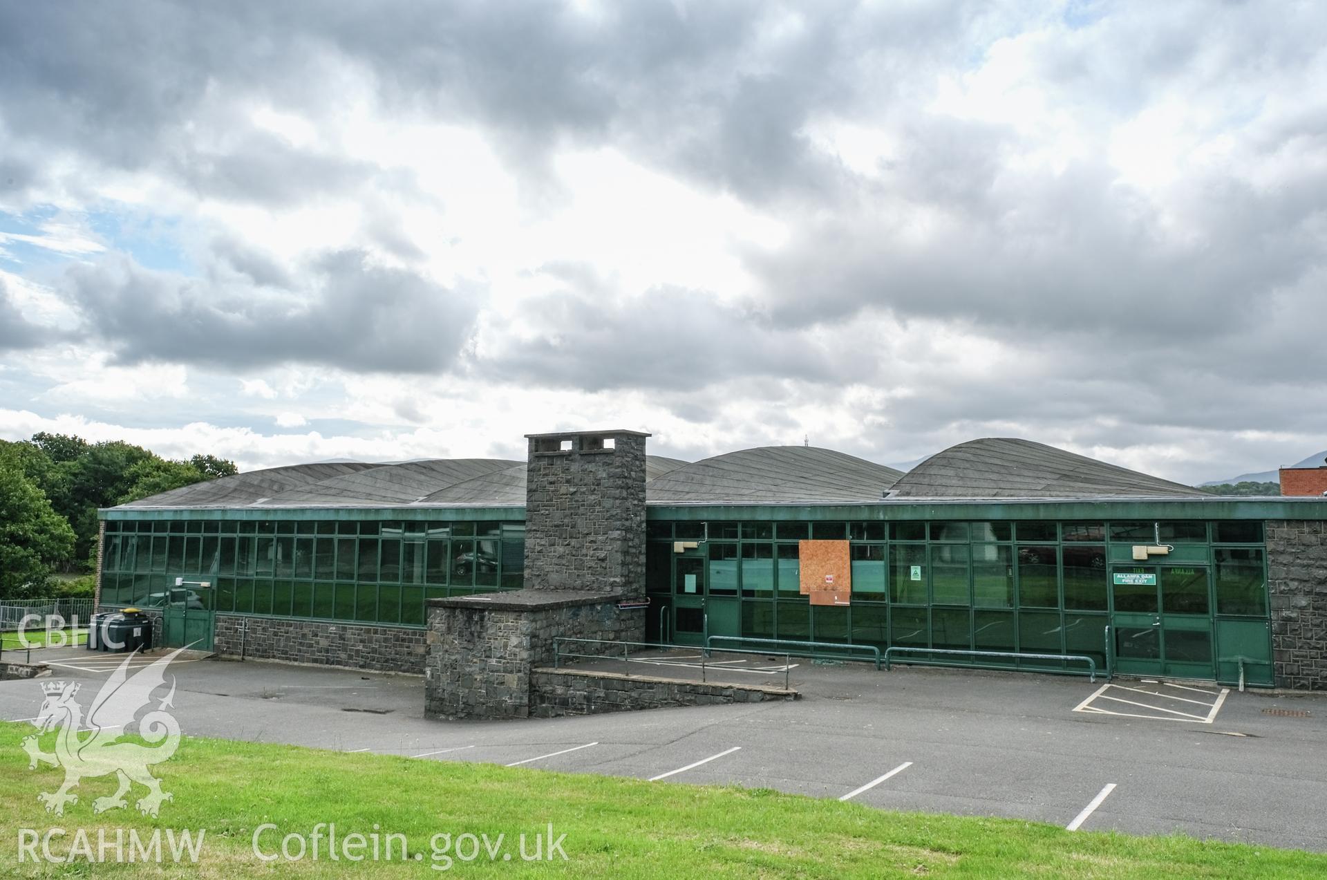 Digital colour photograph showing exterior view from road of Caernarfonshire Technical College, Ffriddoedd Road, Bangor. Taken and donated by Wyn Thomas of Grwp Llandrillo-Menai Further Education College, 2019.