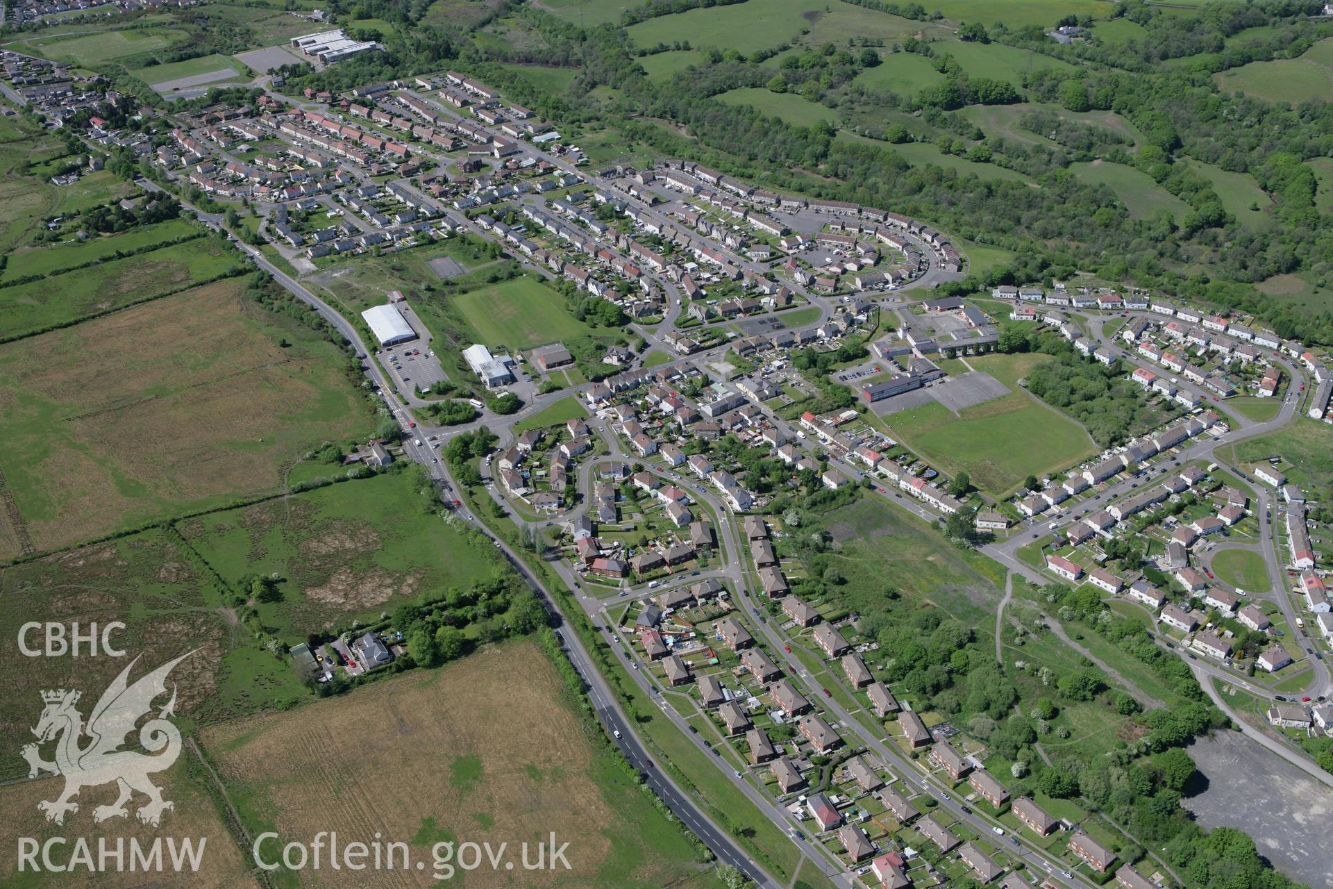 RCAHMW colour oblique photograph of Penywaun Primary School, Penywaun. Taken by Toby Driver on 24/05/2010.