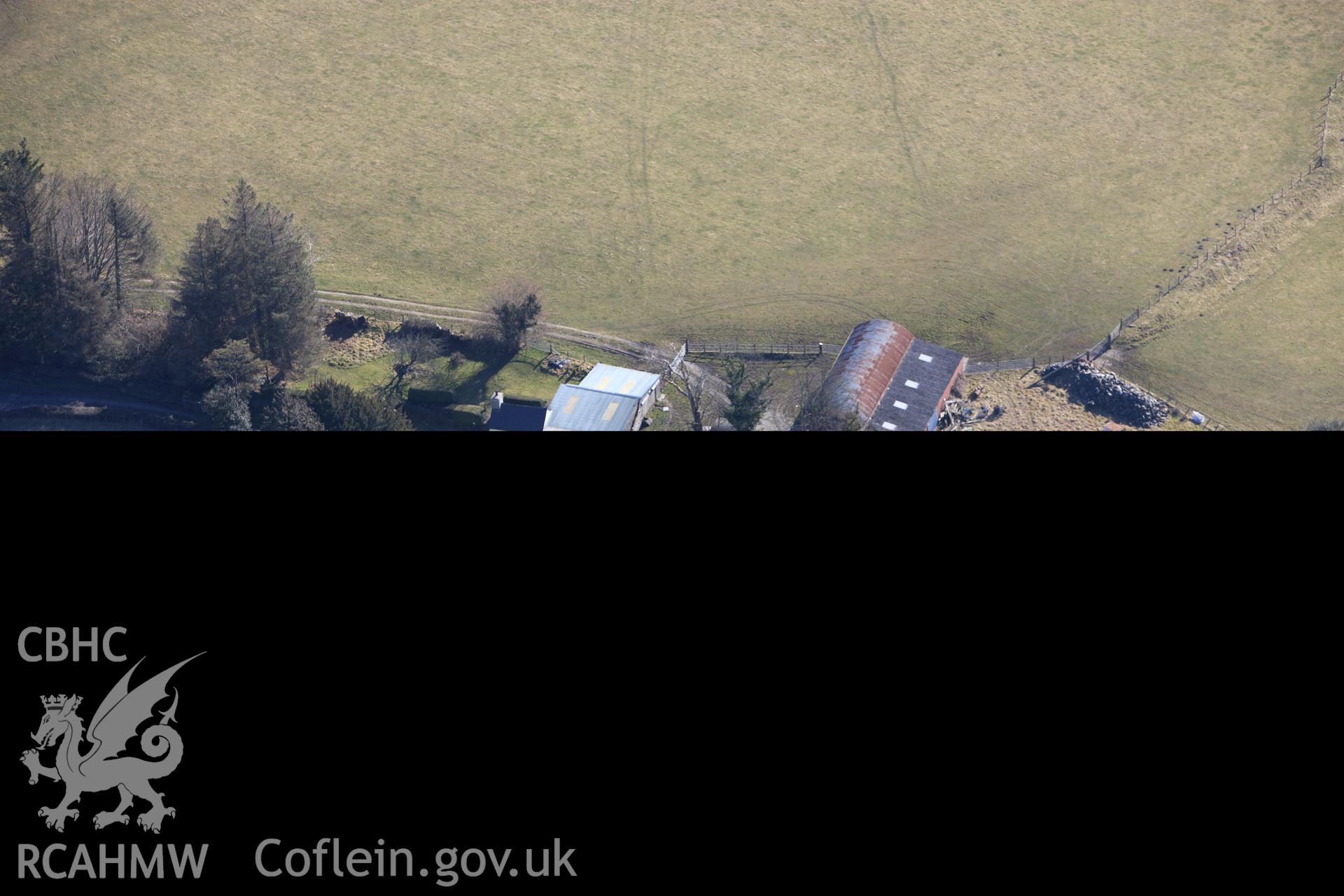 RCAHMW colour oblique photograph of Cefn Caer farm. Taken by Toby Driver on 08/03/2010.