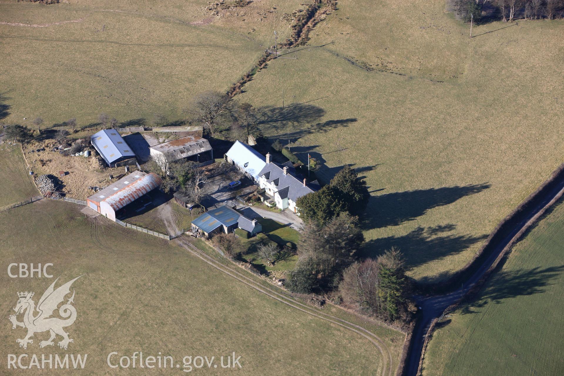 RCAHMW colour oblique photograph of Cefn Caer farm. Taken by Toby Driver on 08/03/2010.