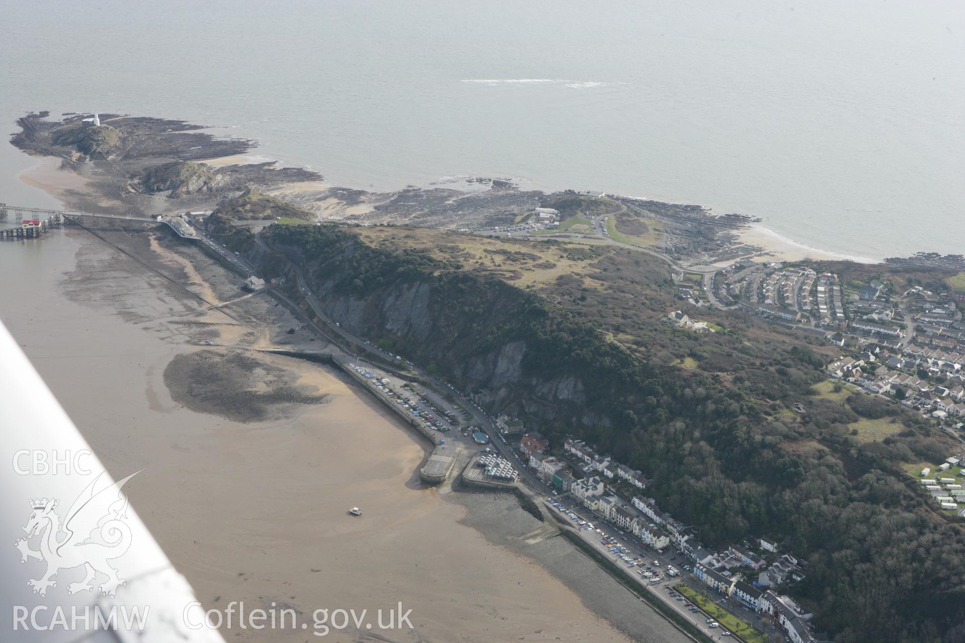 RCAHMW colour oblique photograph of Mumbles Lighthouse, Mumbles, Oystermouth. Taken by Toby Driver on 02/03/2010.