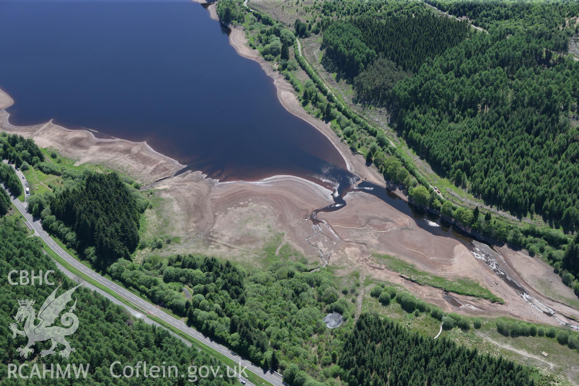 RCAHMW colour oblique photograph of Llwyn-on Reservoir, northern end. Taken by Toby Driver on 24/05/2010.