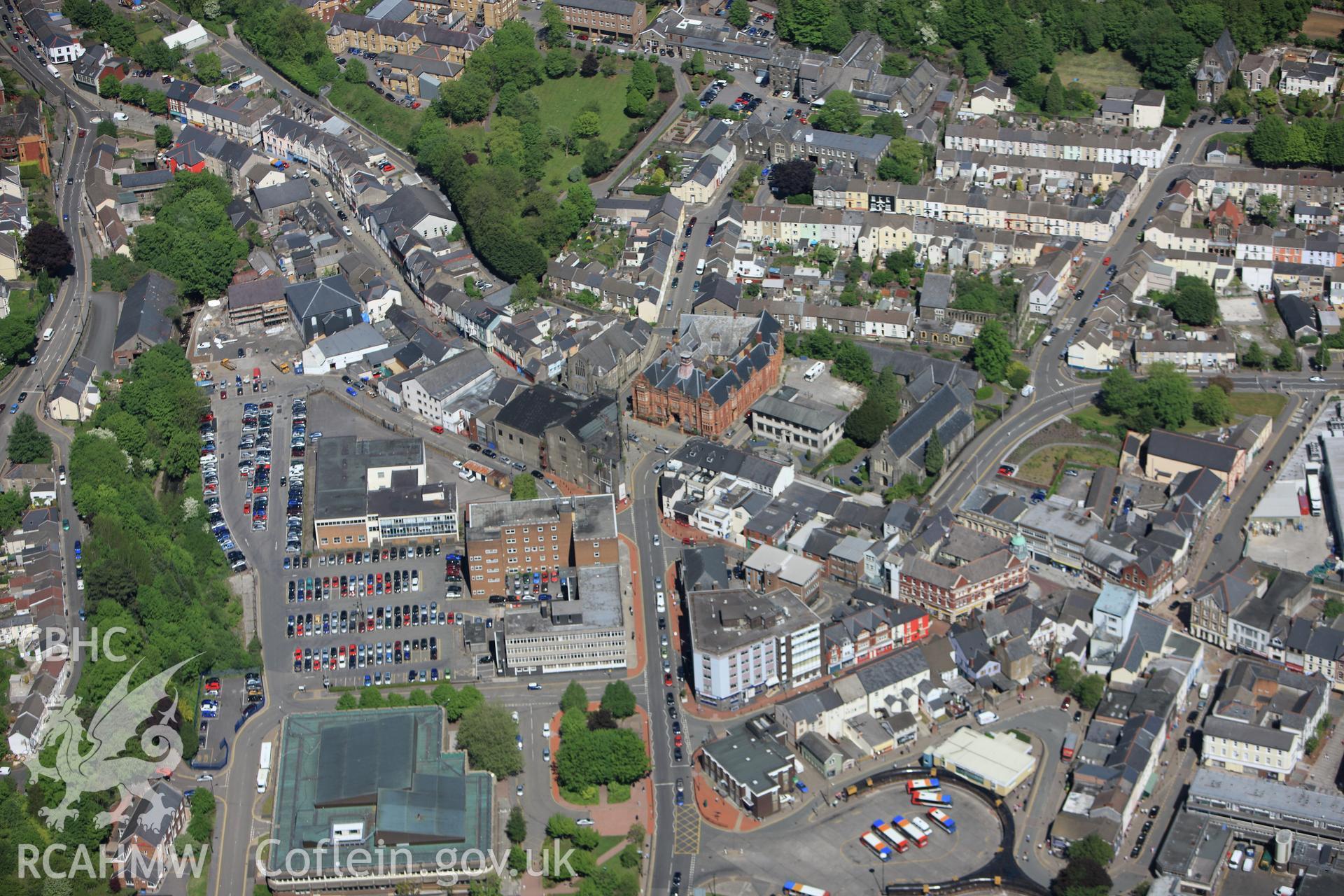 RCAHMW colour oblique photograph of Merthyr Tydfil. Taken by Toby Driver on 24/05/2010.